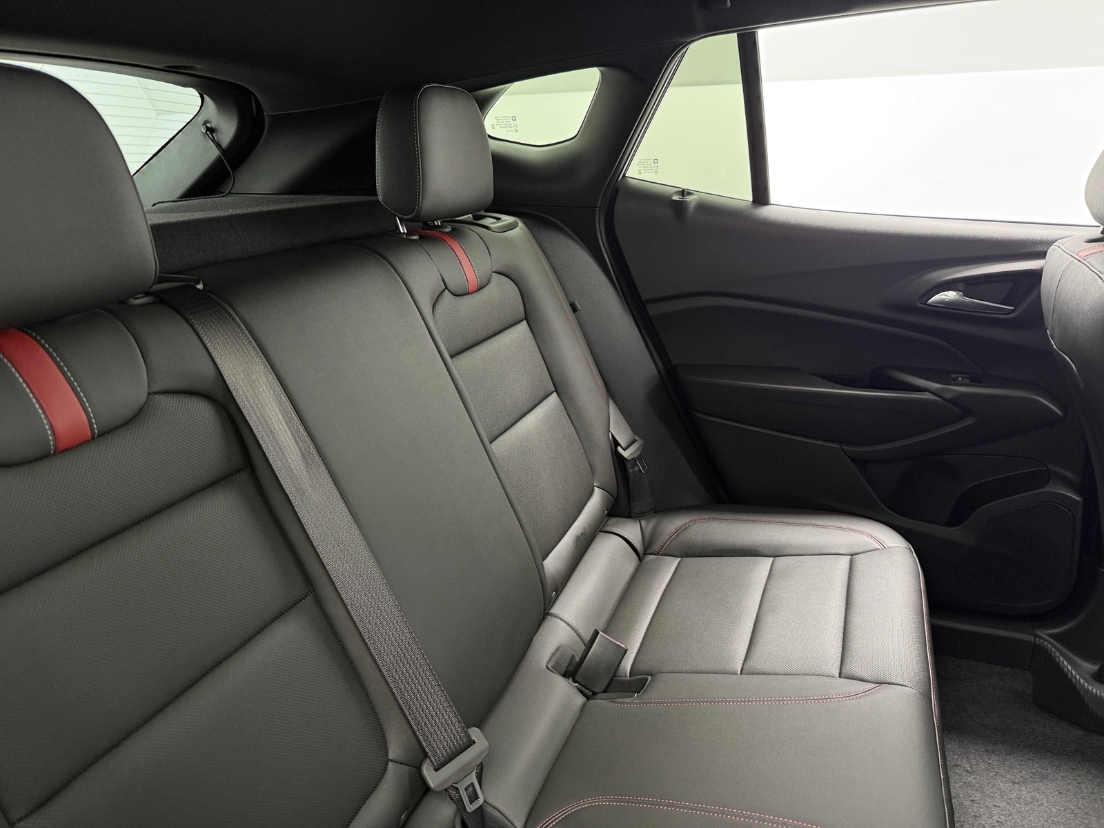 Thumbnail: 2025 Chevrolet Trax - 5