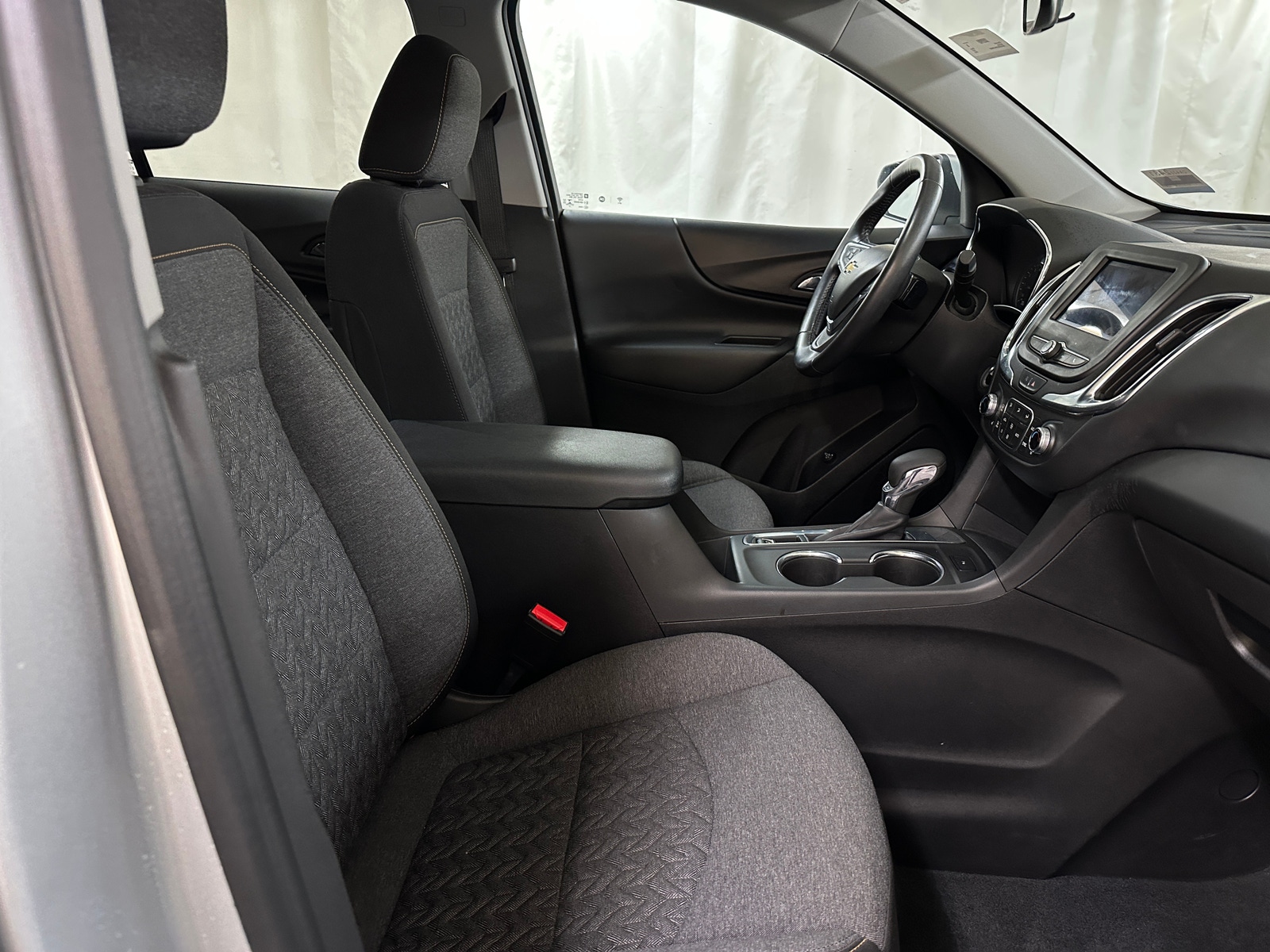 Thumbnail: 2022 Chevrolet Equinox - 2