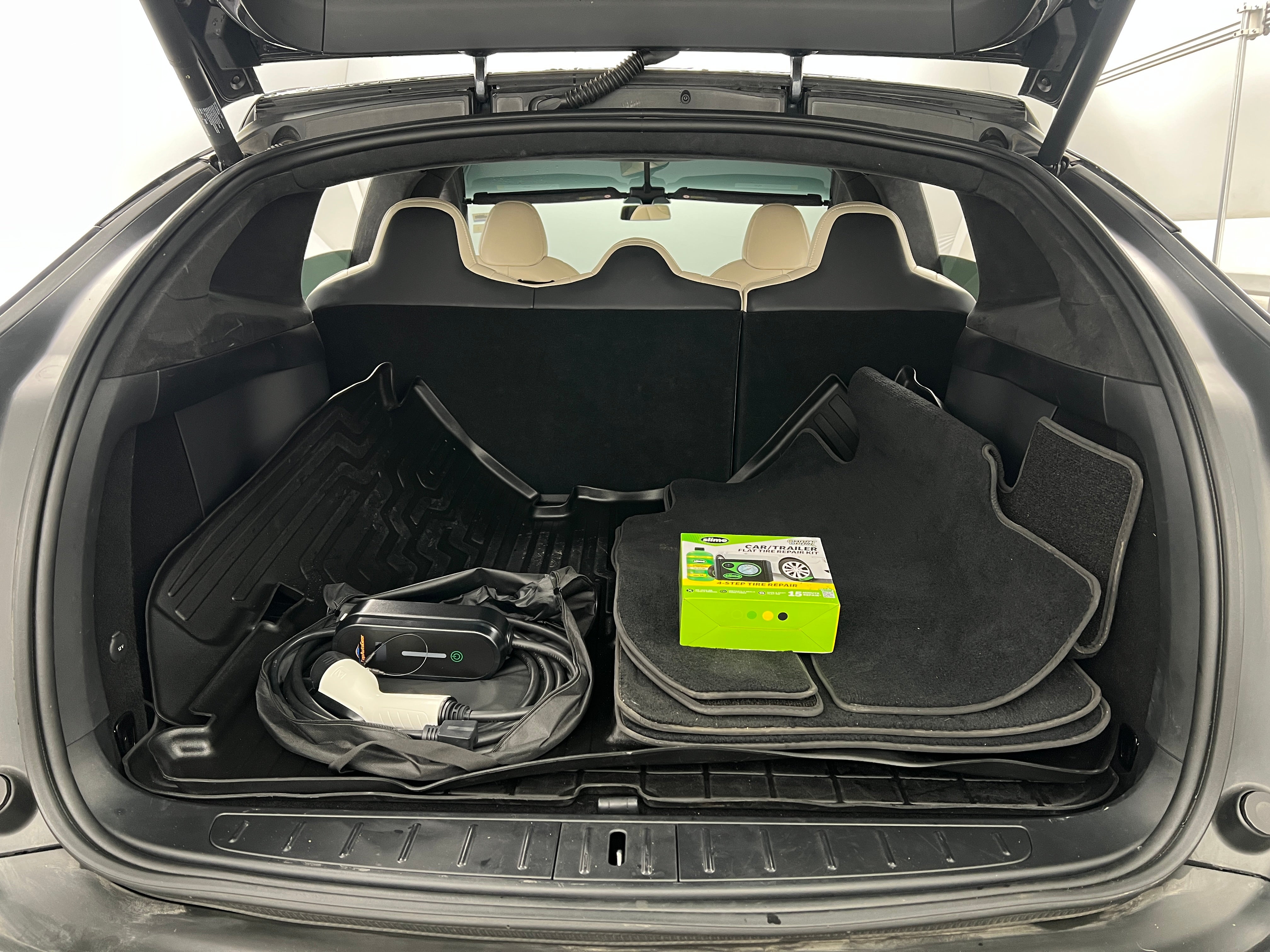 Used 2020 Tesla Model X Long Range Plus with VIN 5YJXCDE2XLF262525 for sale in Oak Creek, WI