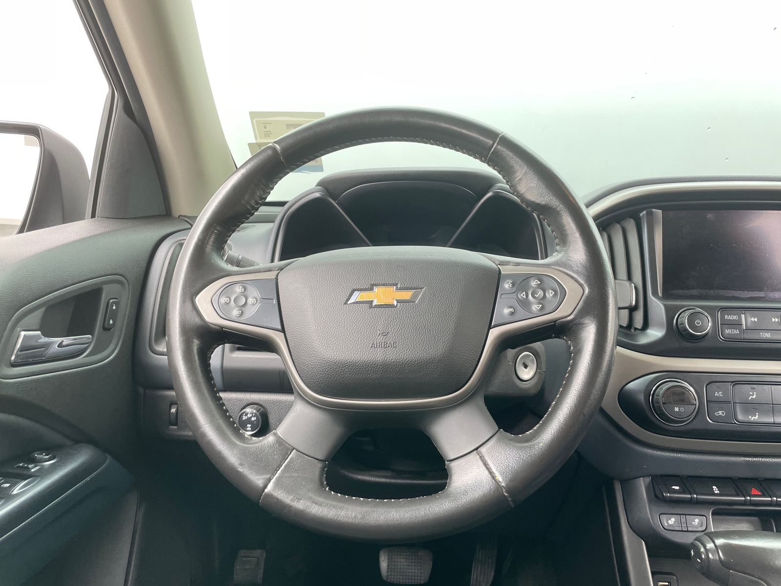 Thumbnail: 2016 Chevrolet Colorado - 5