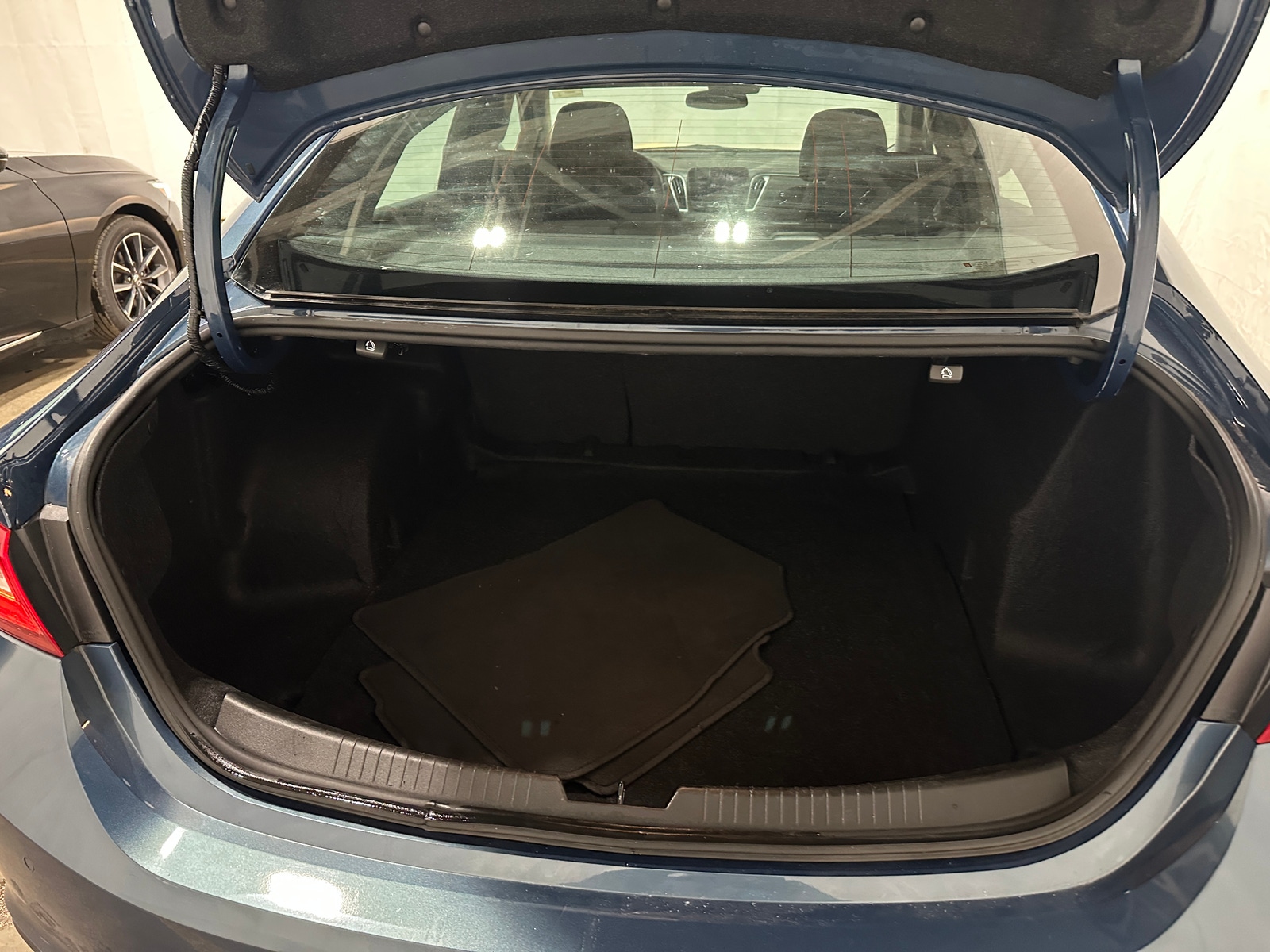 Thumbnail: 2024 Chevrolet Malibu - 7