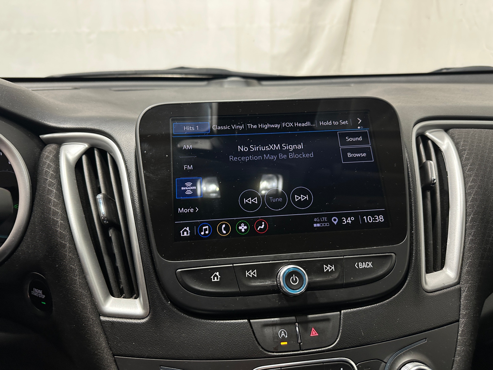 Thumbnail: 2024 Chevrolet Malibu - 4