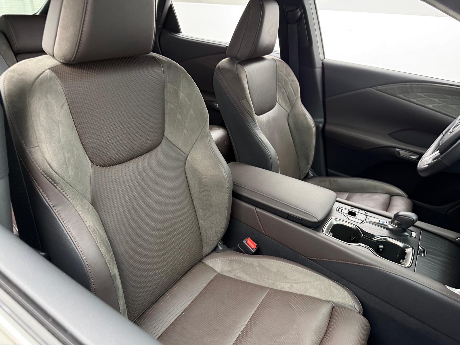 Thumbnail: 2023 Lexus RX - 2