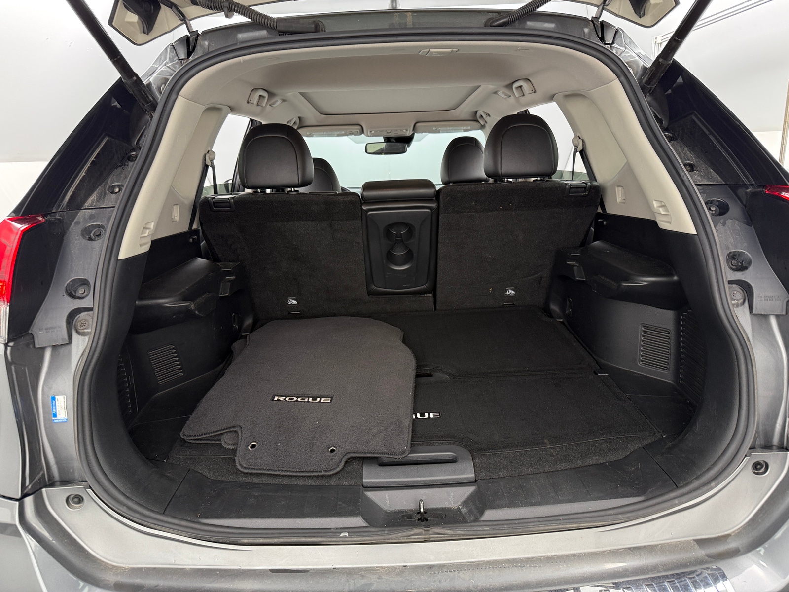 Thumbnail: 2019 Nissan Rogue - 6