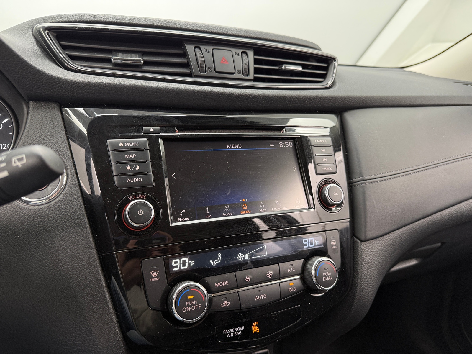 Thumbnail: 2019 Nissan Rogue - 3