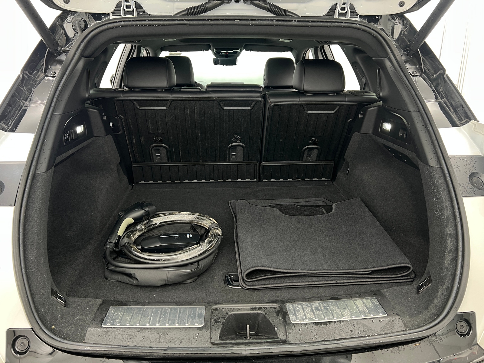 Thumbnail: 2024 Acura ZDX - 6