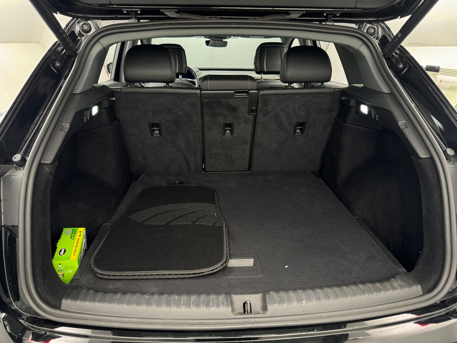 Thumbnail: 2022 Audi Q4 e-tron - 6