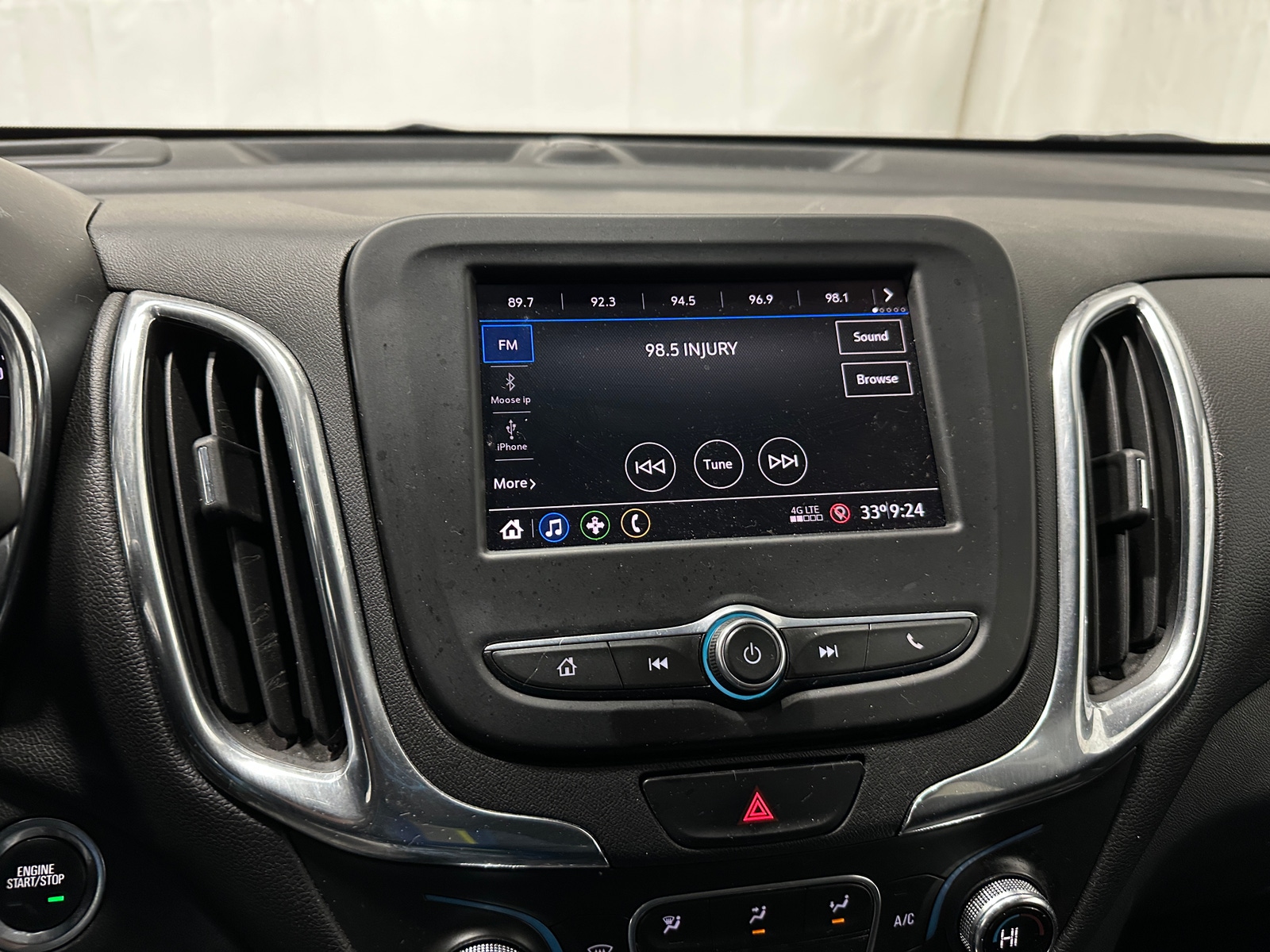 Thumbnail: 2020 Chevrolet Equinox - 4