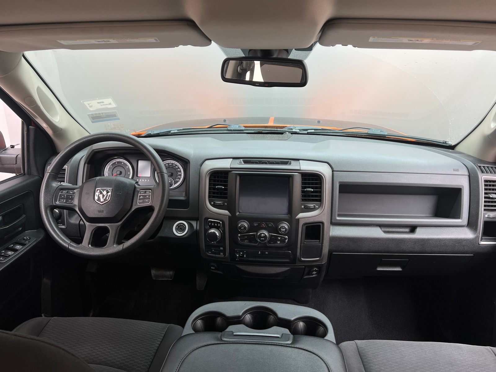 Thumbnail: 2019 RAM 1500 Classic - 3