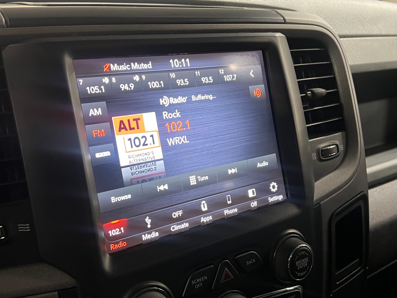 Thumbnail: 2019 RAM 1500 Classic - 4