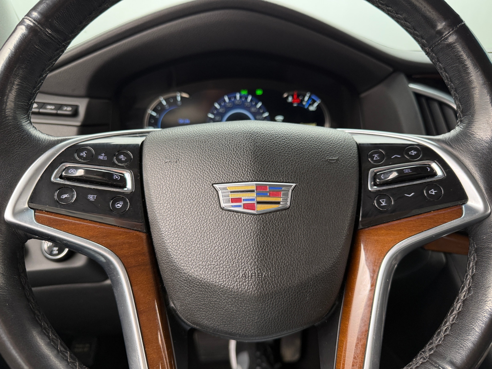 Thumbnail: 2019 Cadillac Escalade - 4