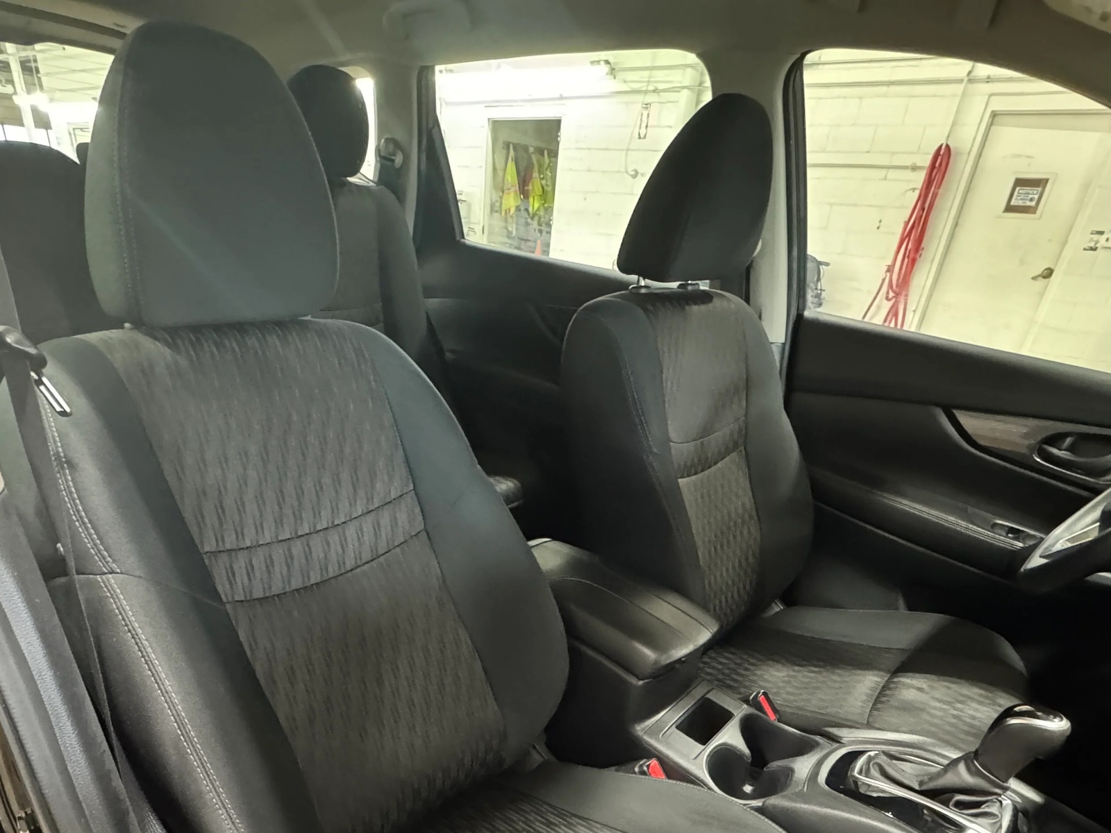 Thumbnail: 2019 Nissan Rogue - 2