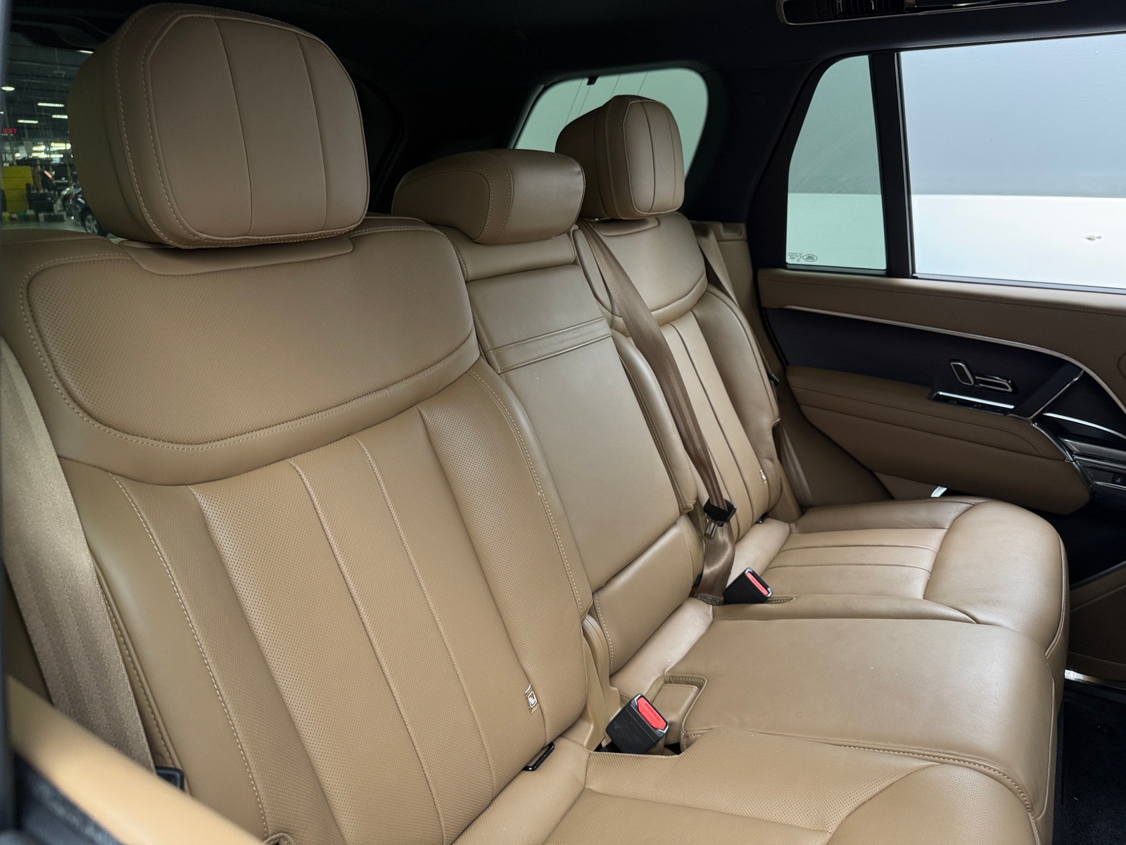 Thumbnail: 2023 Land Rover Range Rover - 5