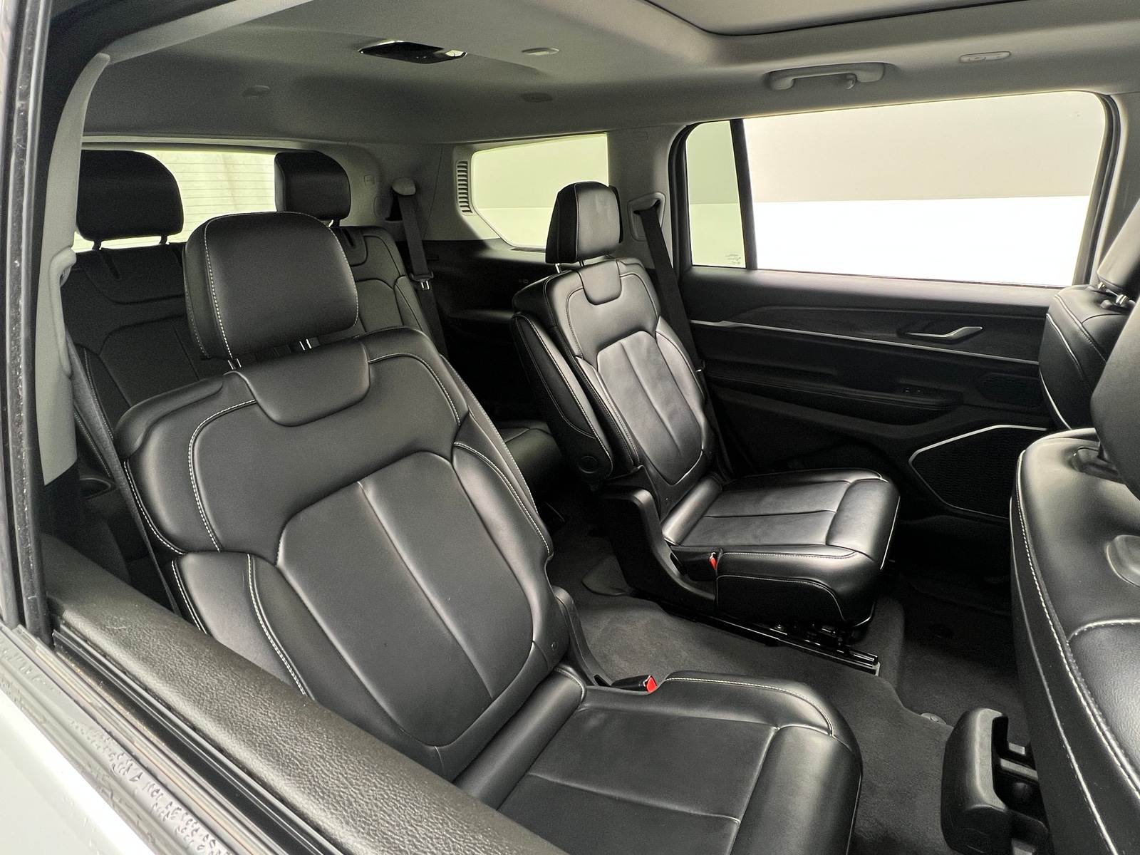 Thumbnail: 2021 Jeep Grand Cherokee L - 5