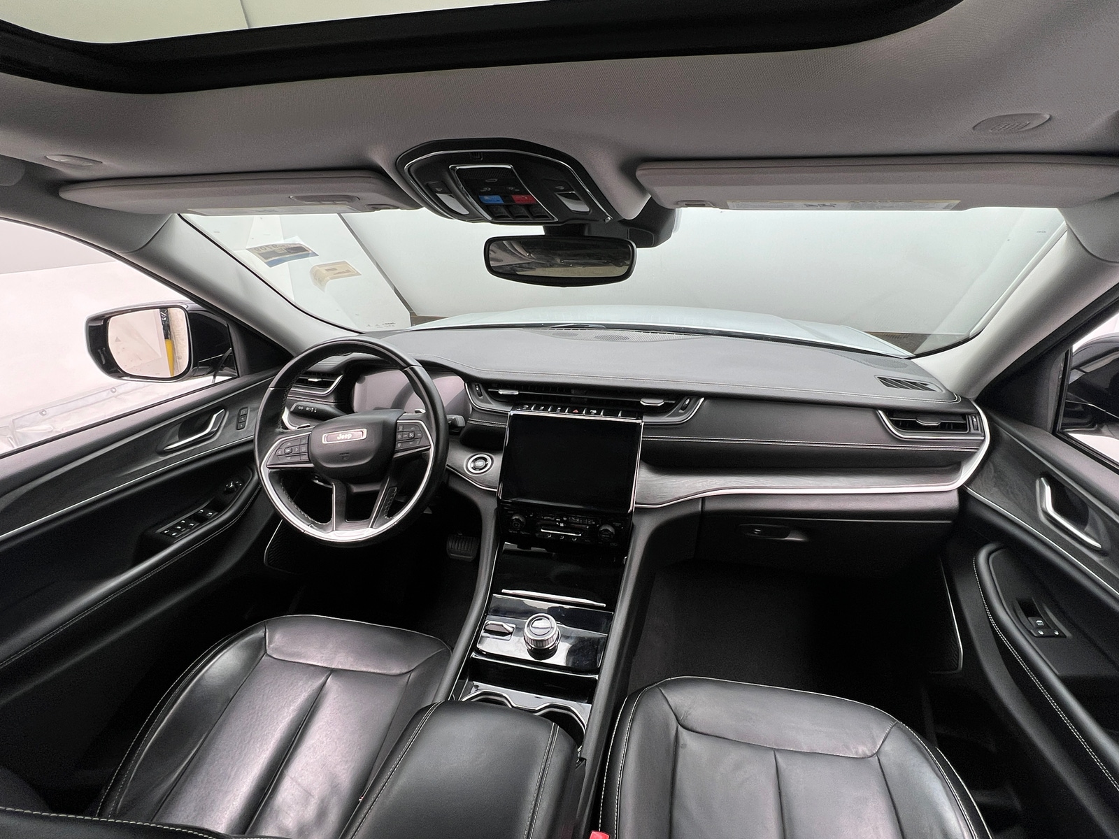 Thumbnail: 2021 Jeep Grand Cherokee L - 2