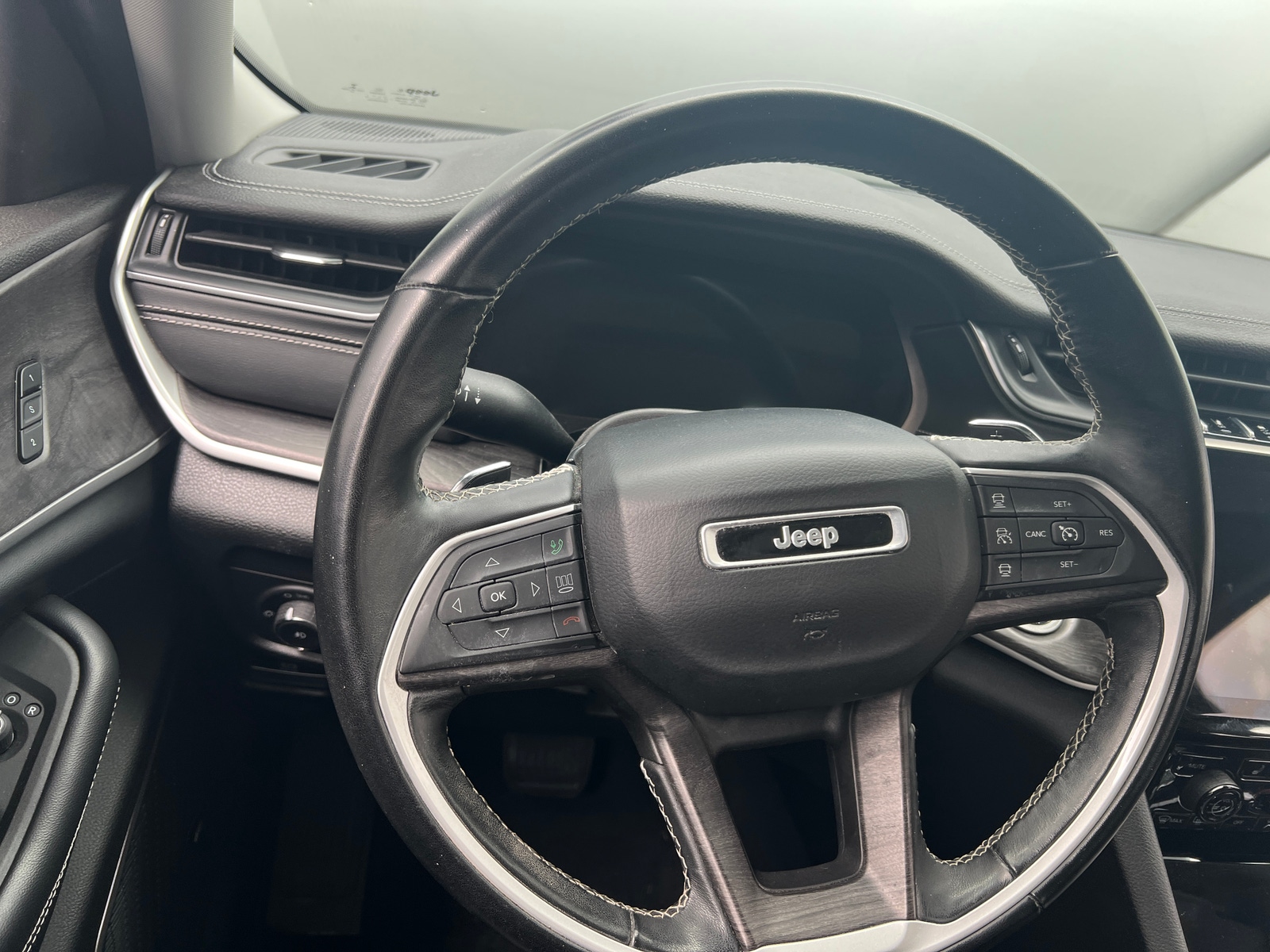 Thumbnail: 2021 Jeep Grand Cherokee L - 4