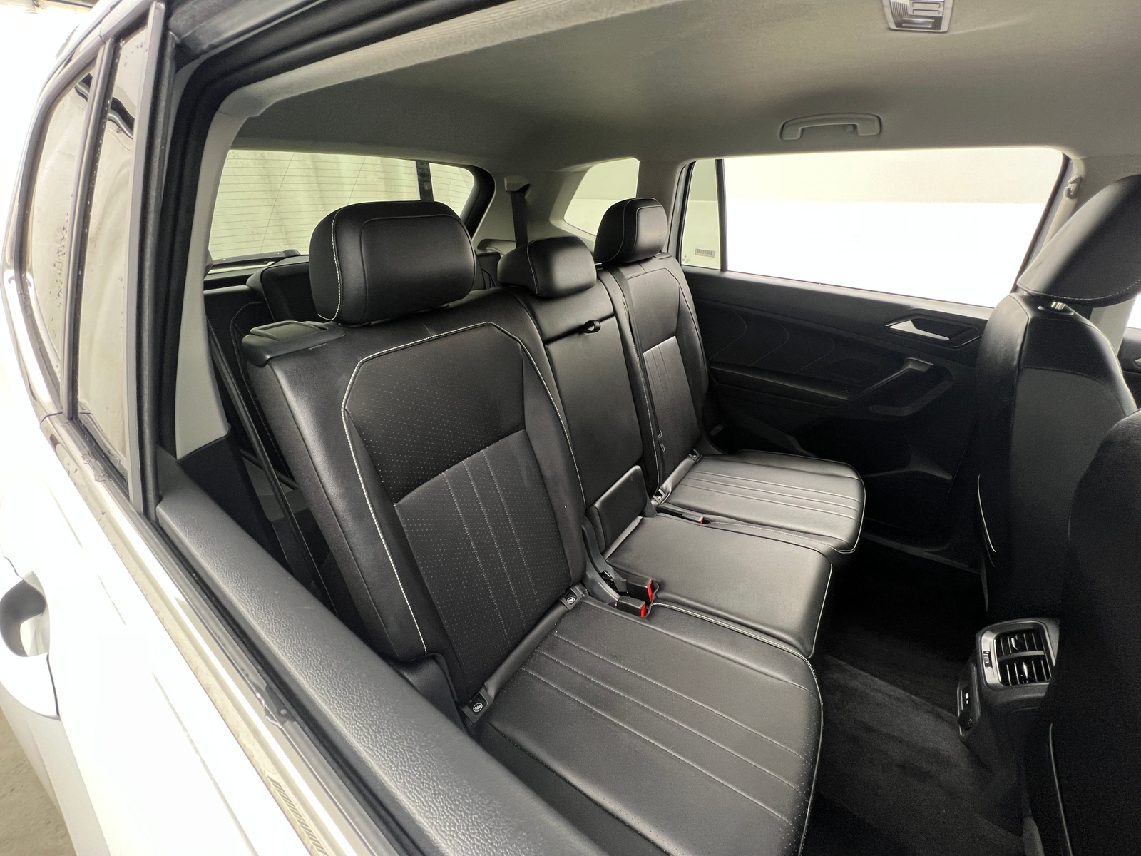 Thumbnail: 2024 Volkswagen Tiguan - 5