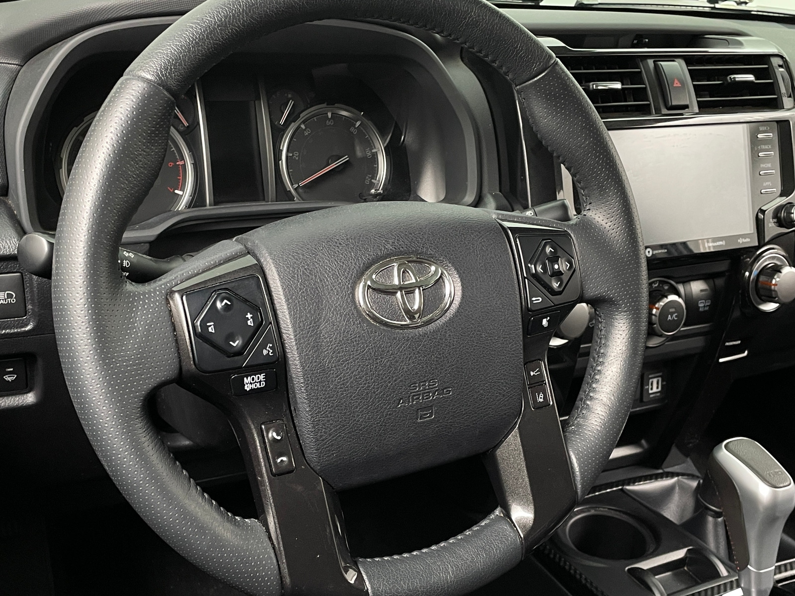 Thumbnail: 2022 Toyota 4Runner - 4