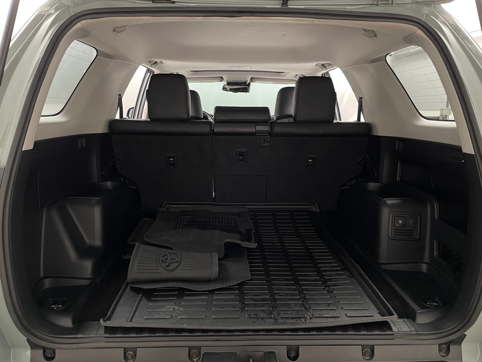 Thumbnail: 2022 Toyota 4Runner - 6