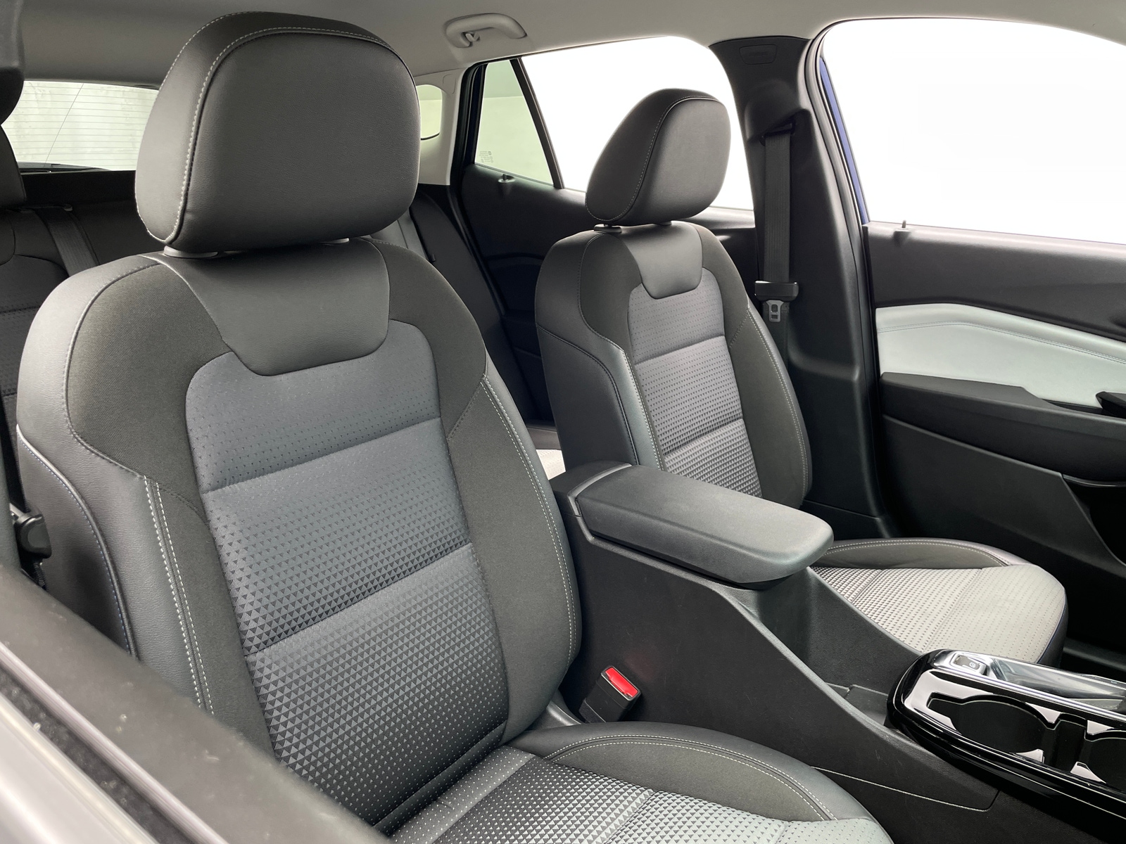 Thumbnail: 2024 Chevrolet Trax - 2