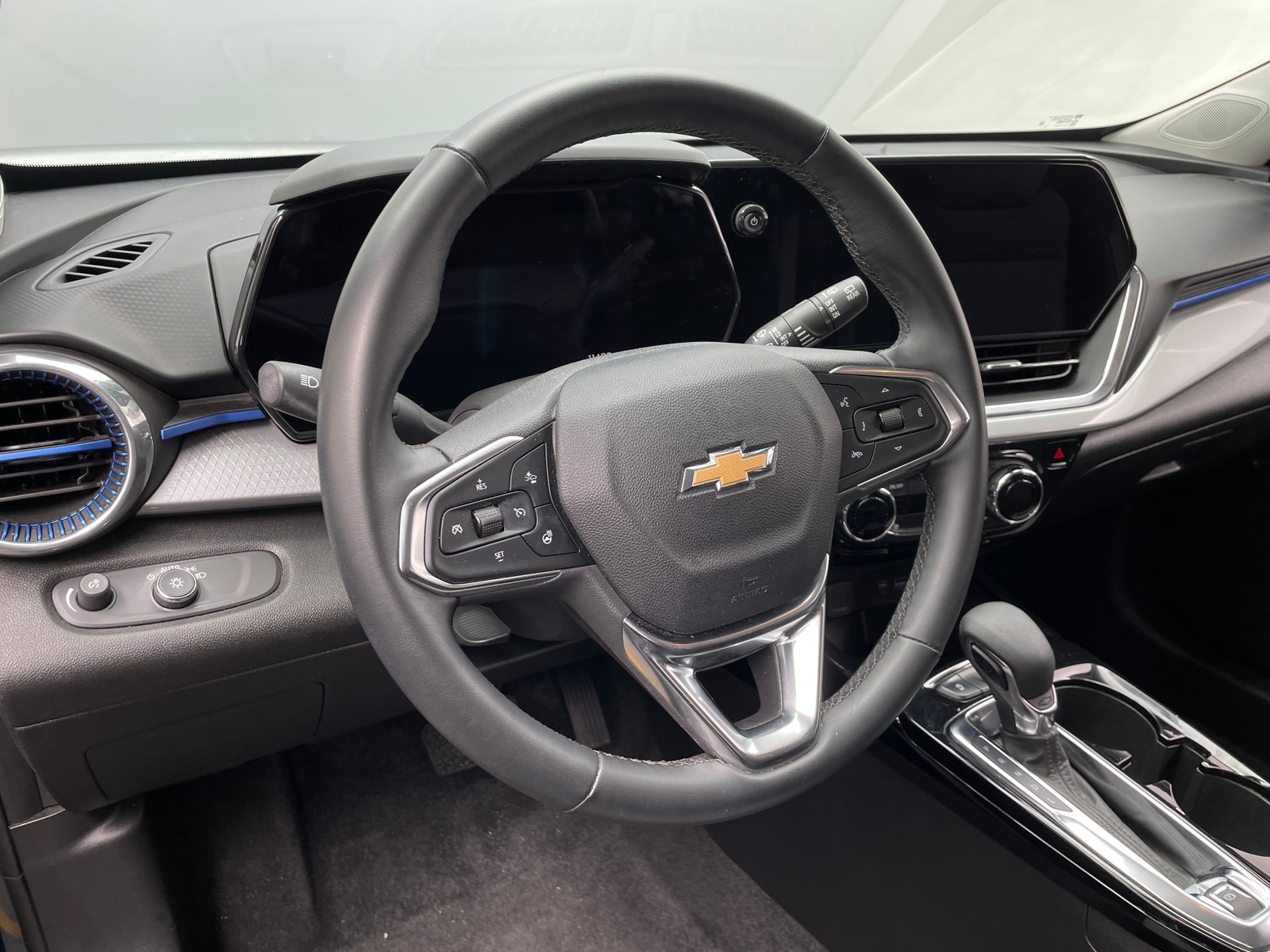 Thumbnail: 2024 Chevrolet Trax - 5