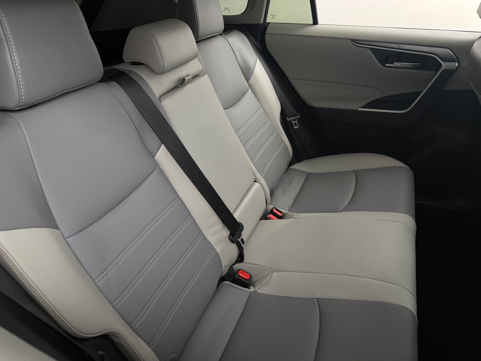 Thumbnail: 2023 Toyota RAV4 - 5