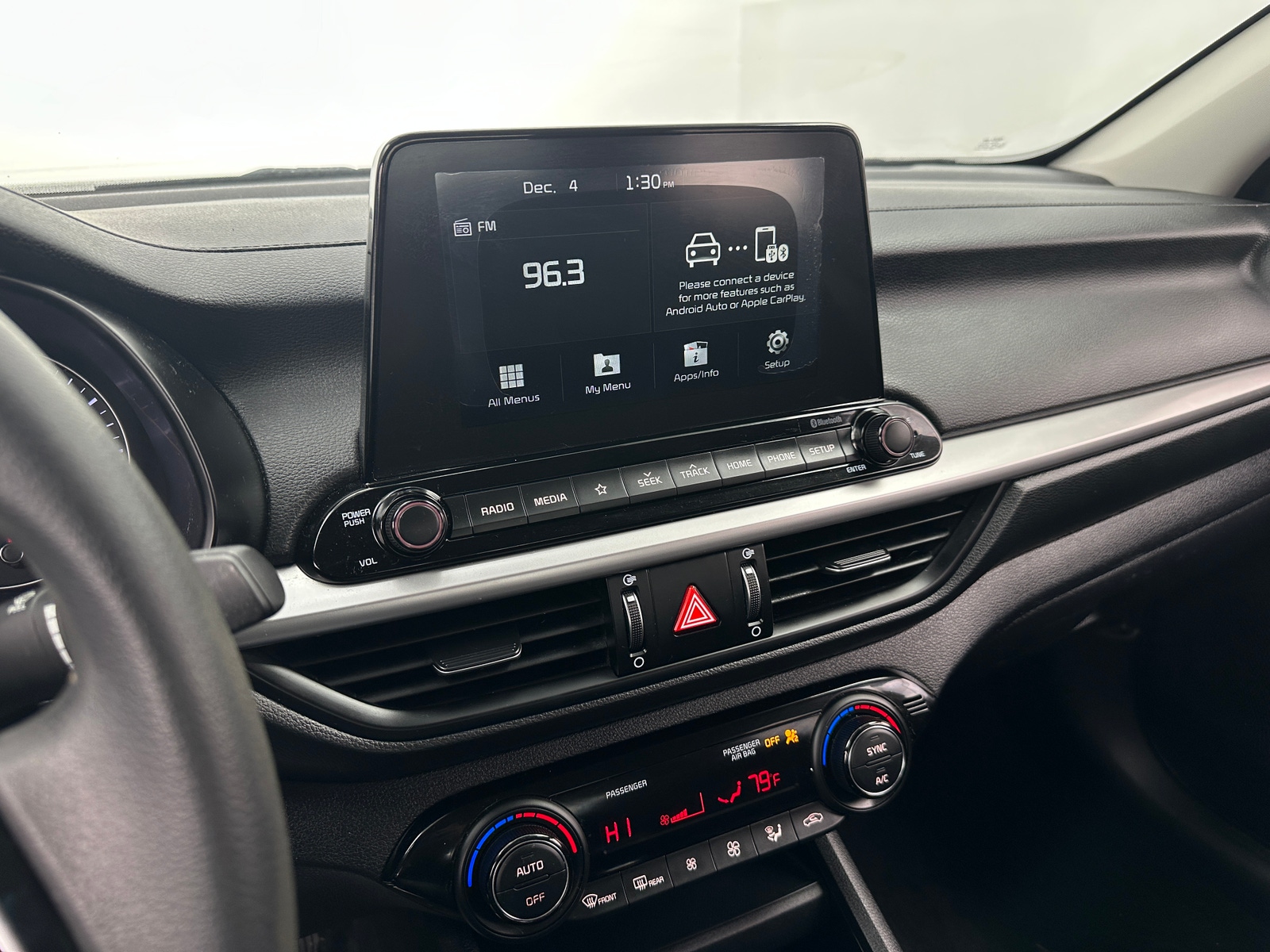 Thumbnail: 2019 Kia Forte - 4