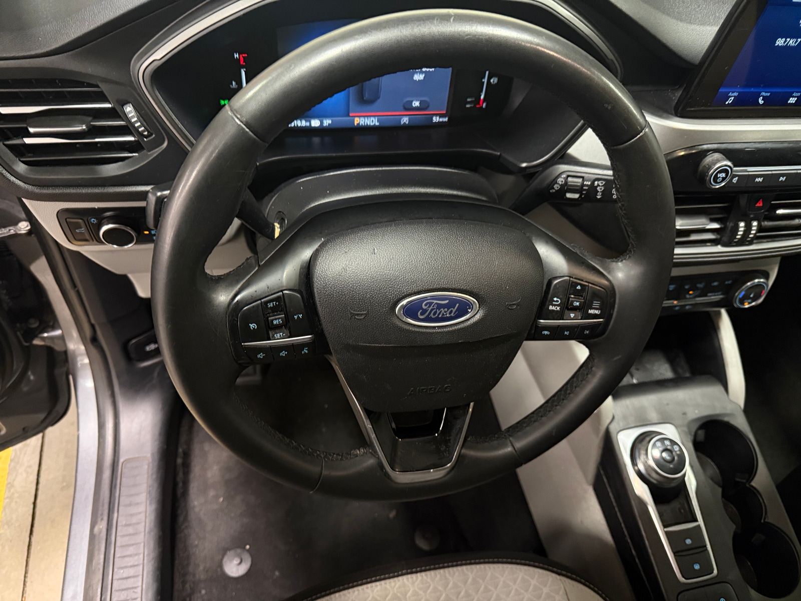 Thumbnail: 2023 Ford Escape - 5