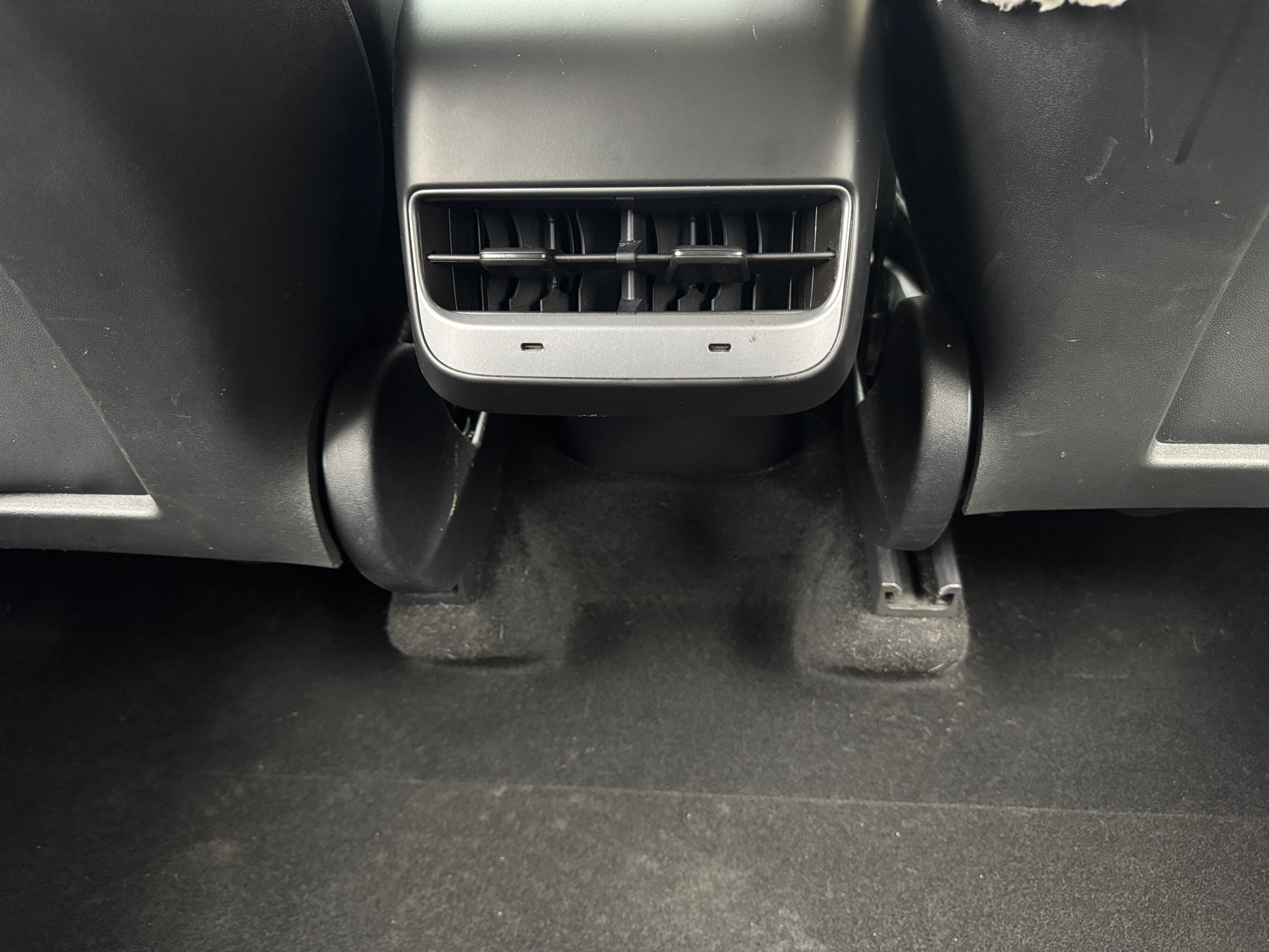 Used 2025 Tesla Model Y Long Range with VIN 7SAYGAEE5SF251886 for sale in Northfield, Minnesota