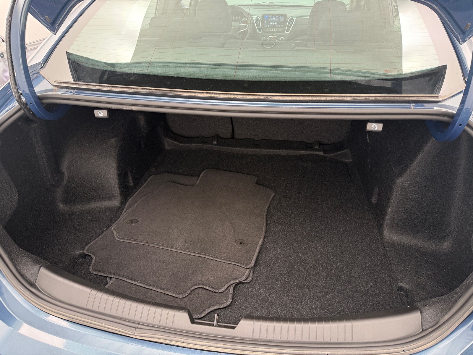 Thumbnail: 2024 Chevrolet Malibu - 7