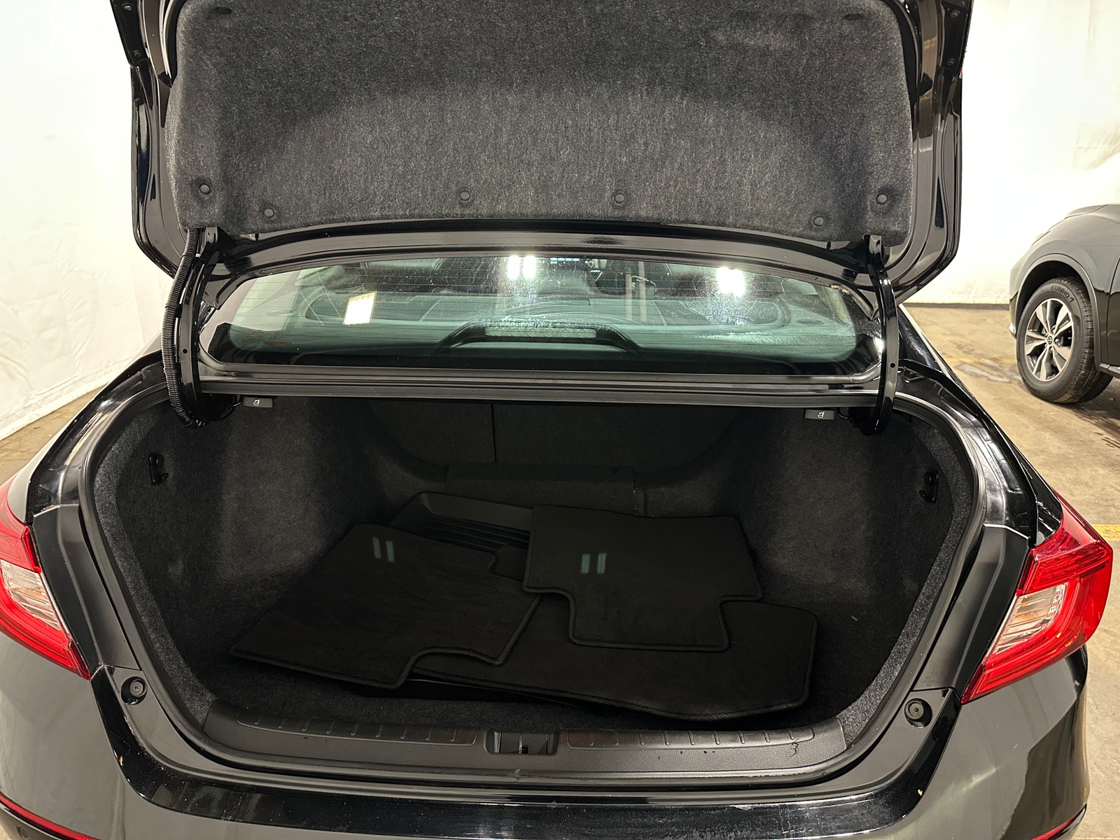 Thumbnail: 2021 Honda Accord - 6