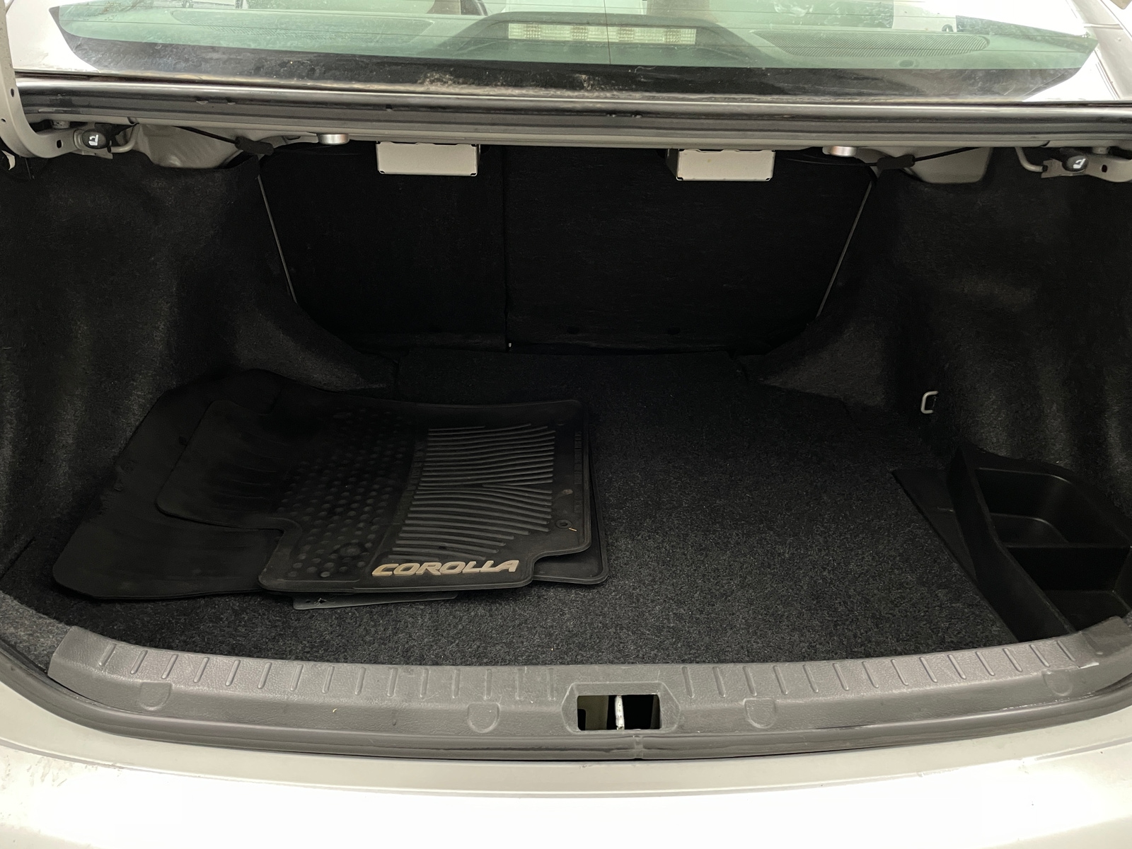 Thumbnail: 2010 Toyota Corolla - 7