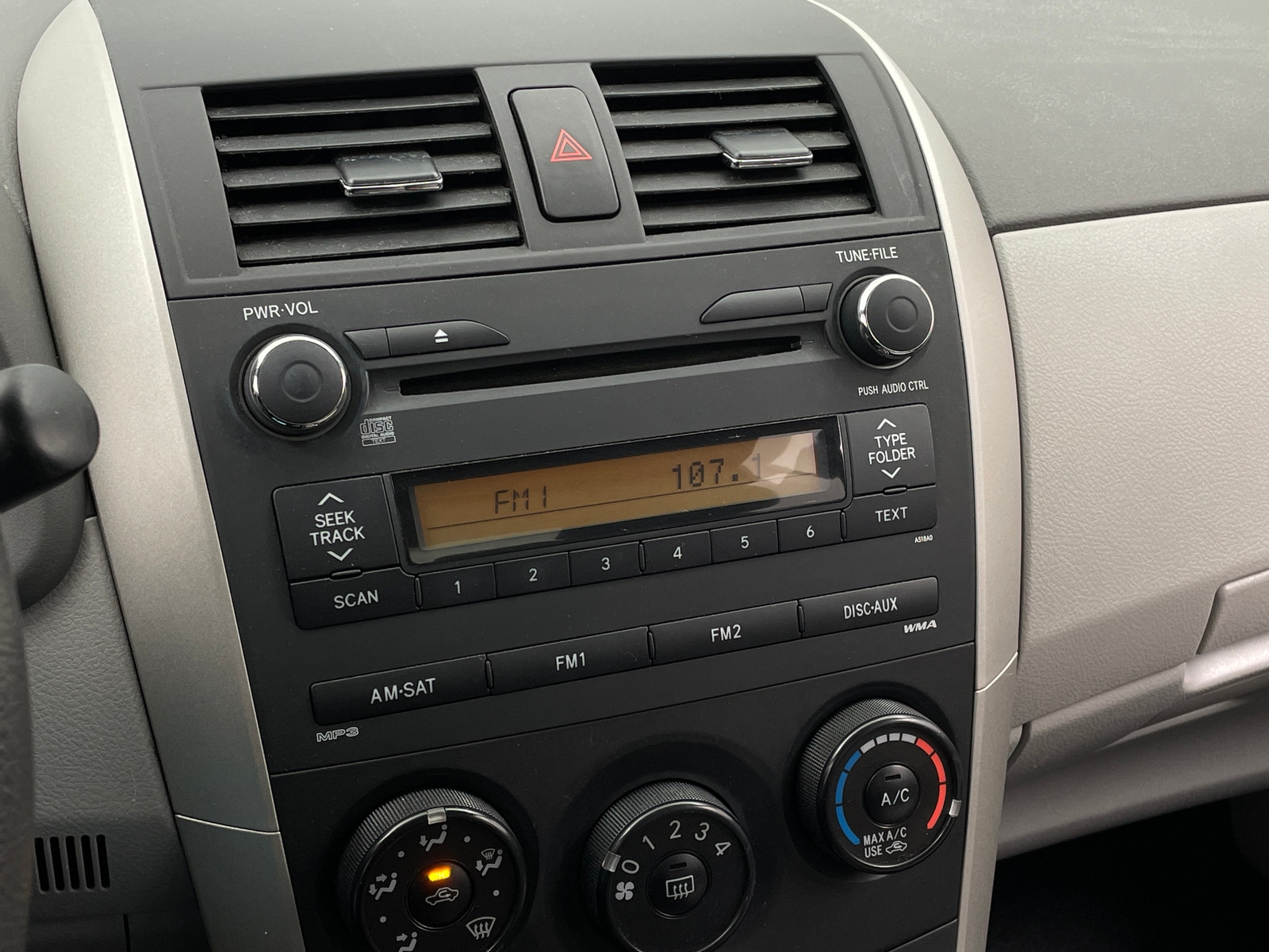 Thumbnail: 2010 Toyota Corolla - 4