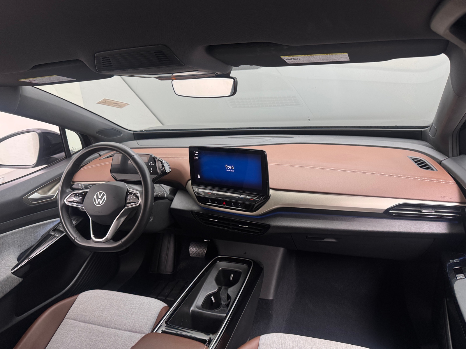 Thumbnail: 2023 Volkswagen ID.4 - 3