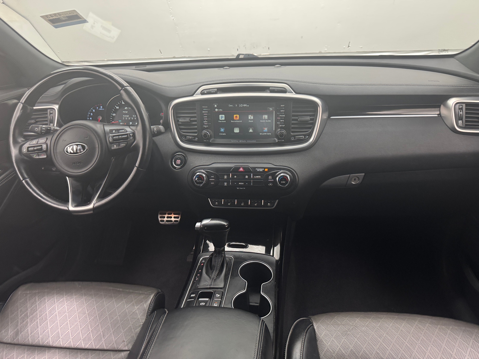 Thumbnail: 2017 Kia Sorento - 2