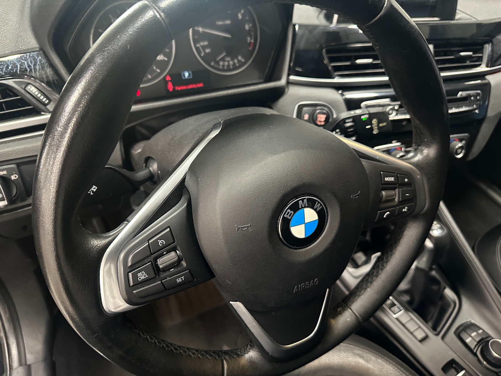 Thumbnail: 2018 BMW X1 - 4