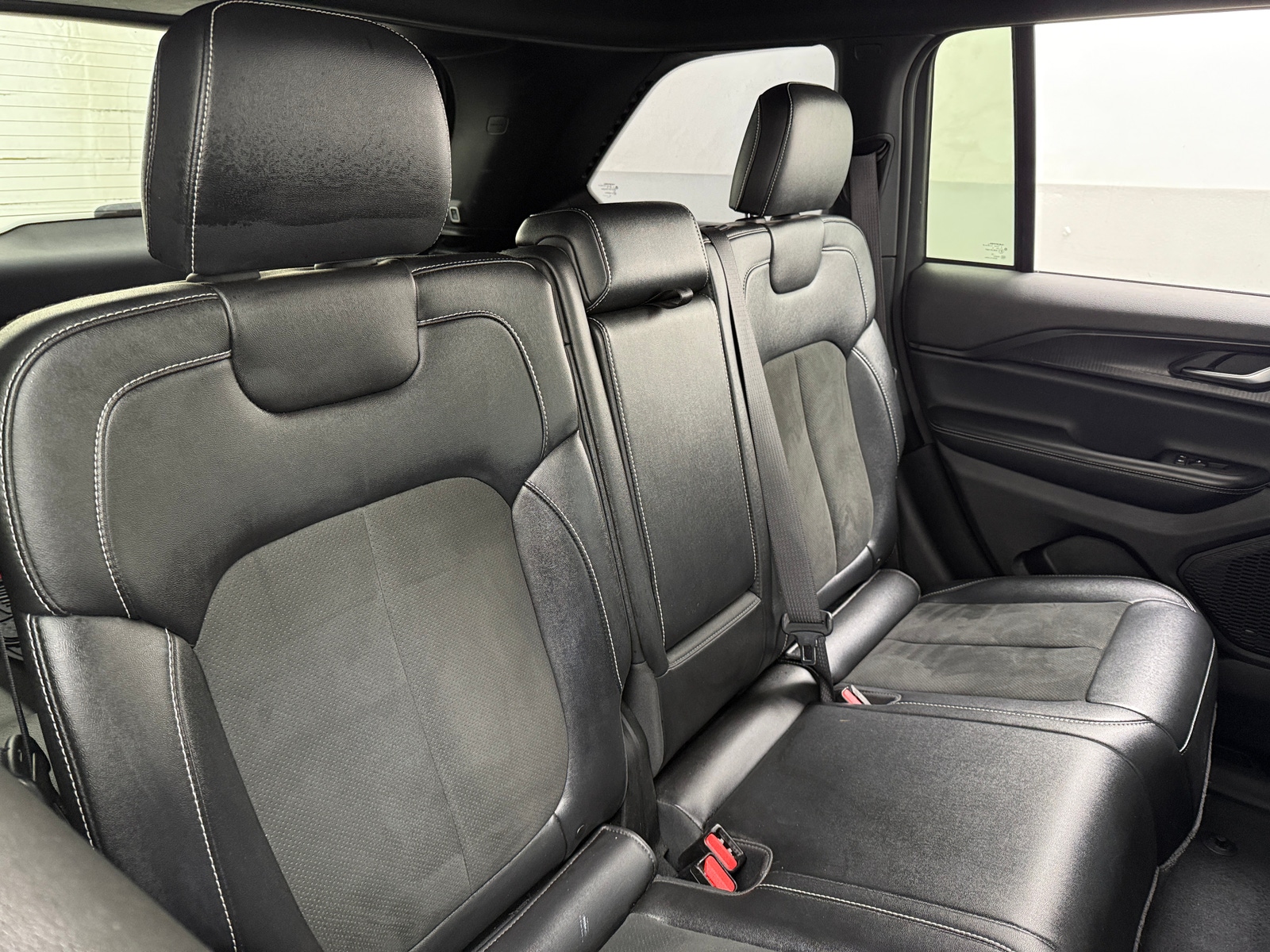 Thumbnail: 2024 Jeep Grand Cherokee - 6