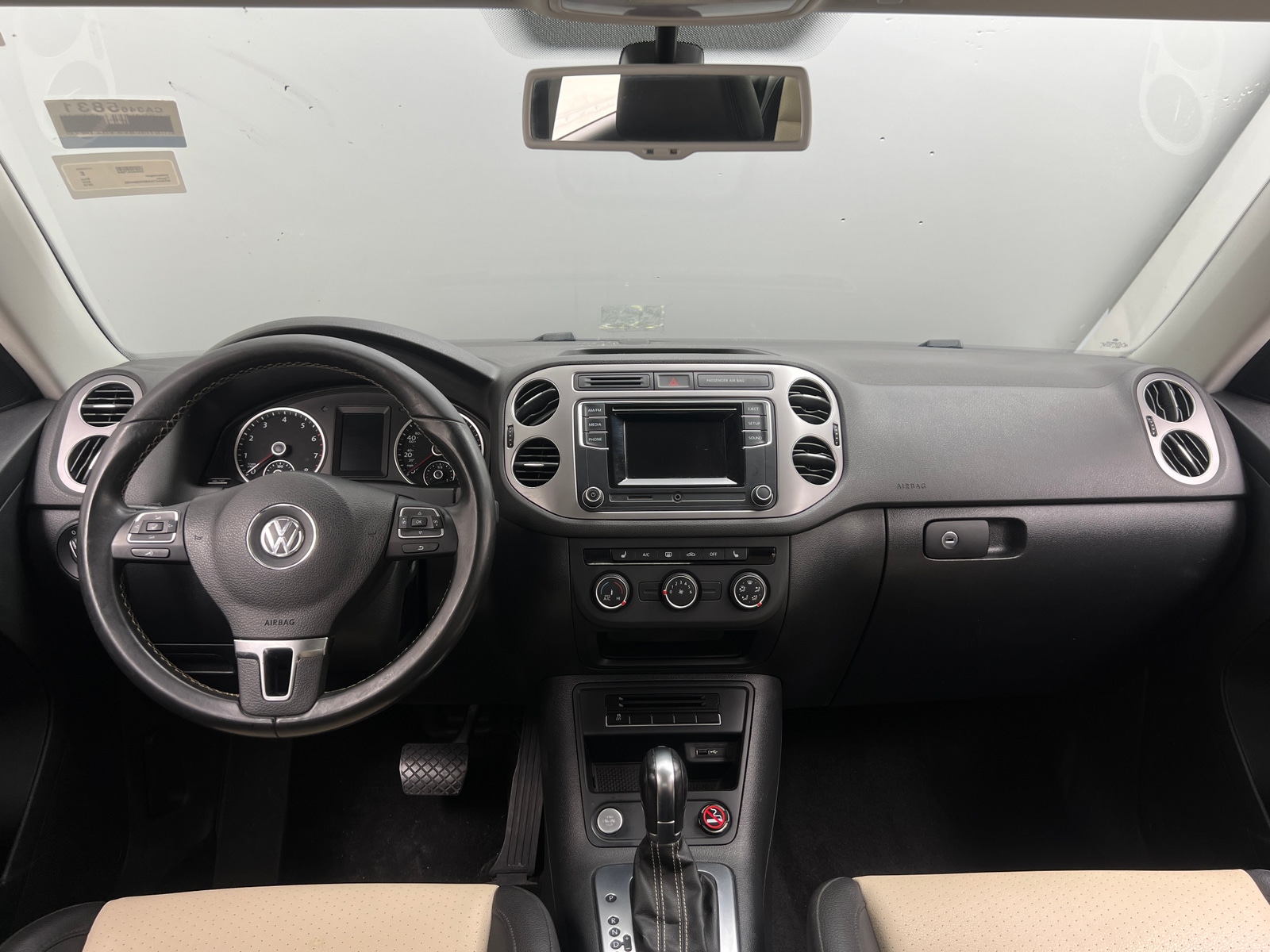 Thumbnail: 2016 Volkswagen Tiguan - 3