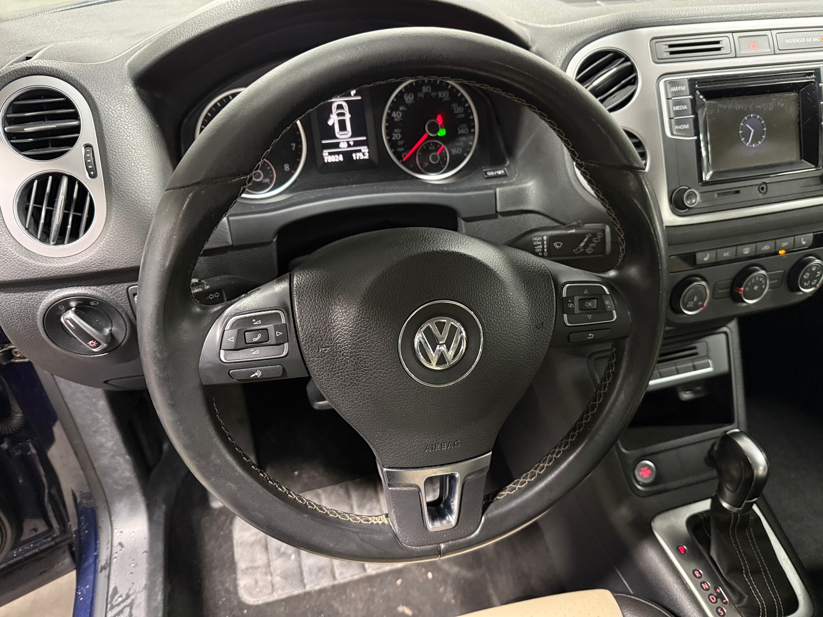 Thumbnail: 2016 Volkswagen Tiguan - 5