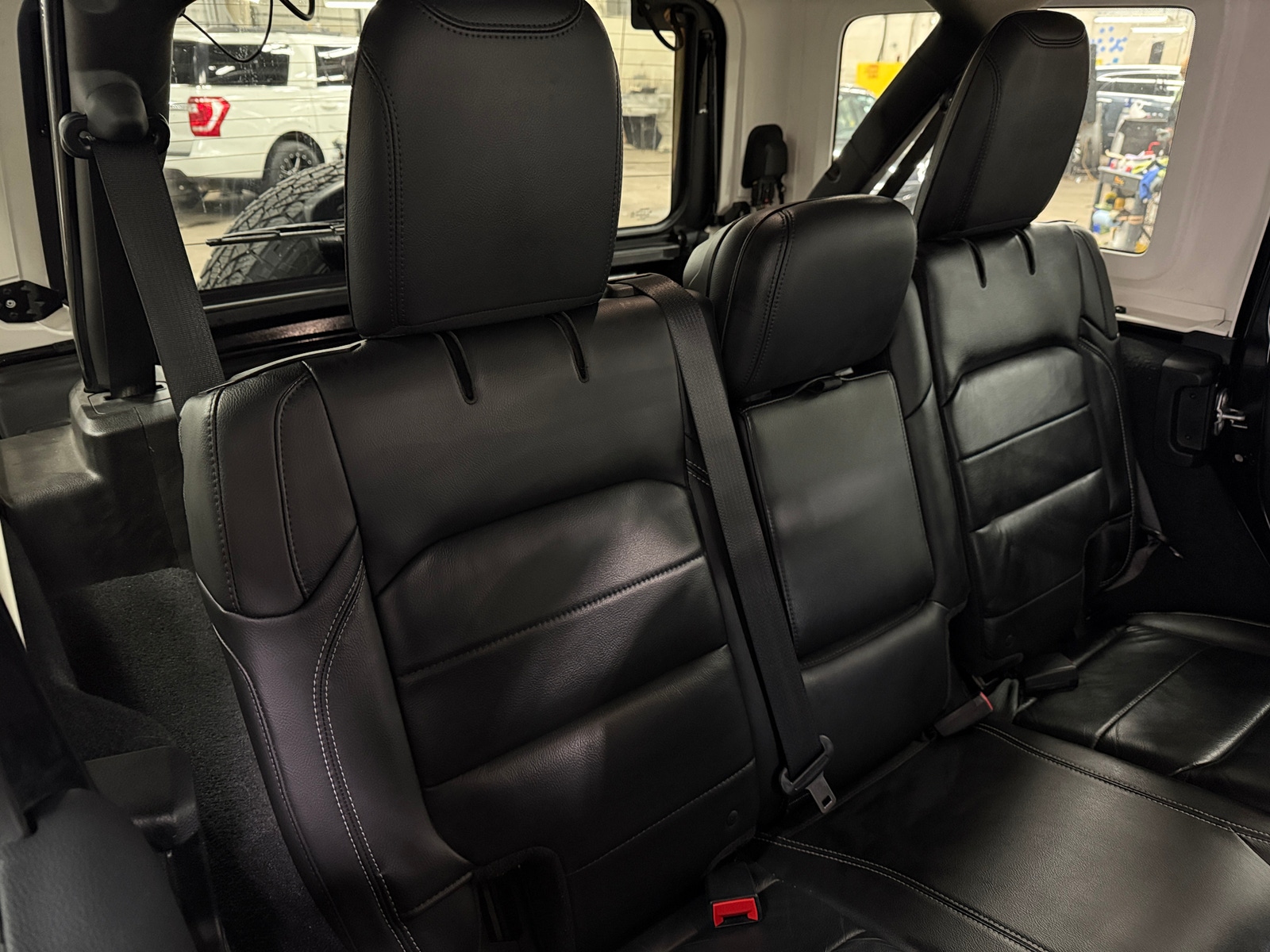 Thumbnail: 2018 Jeep Wrangler - 5