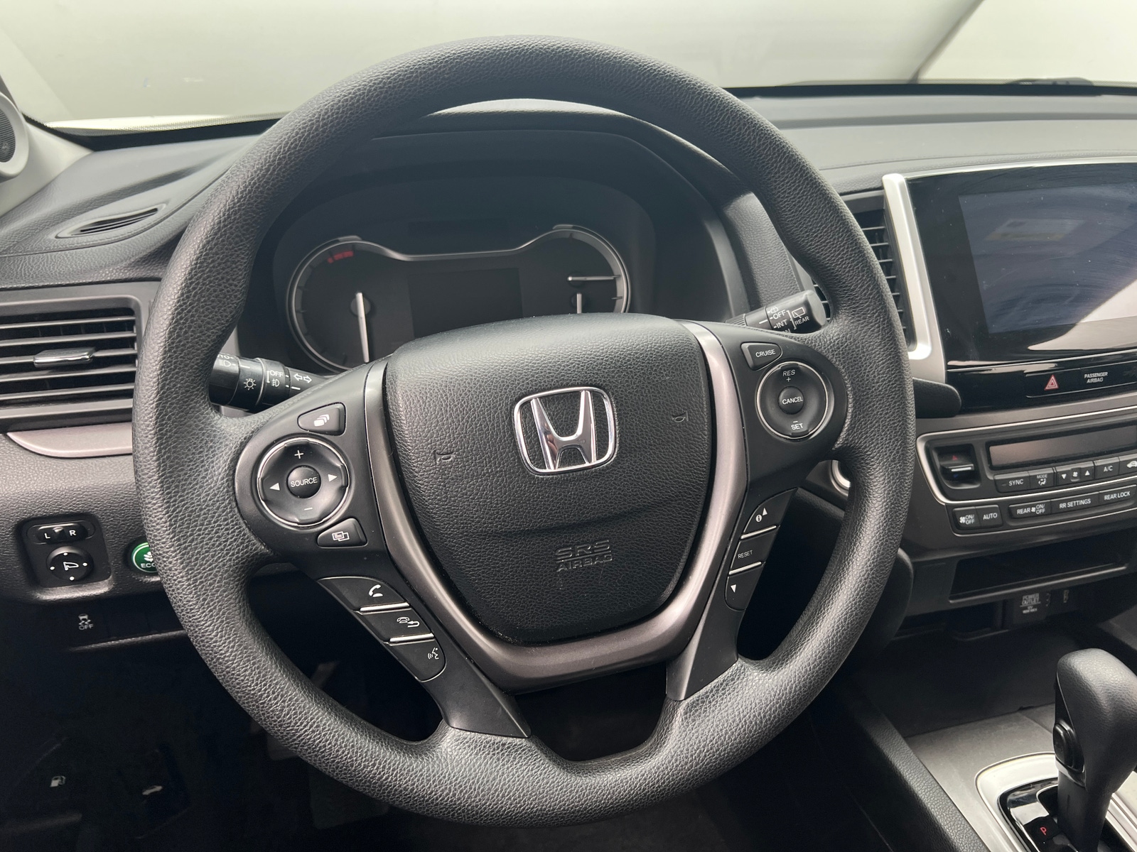 Thumbnail: 2018 Honda Pilot - 5