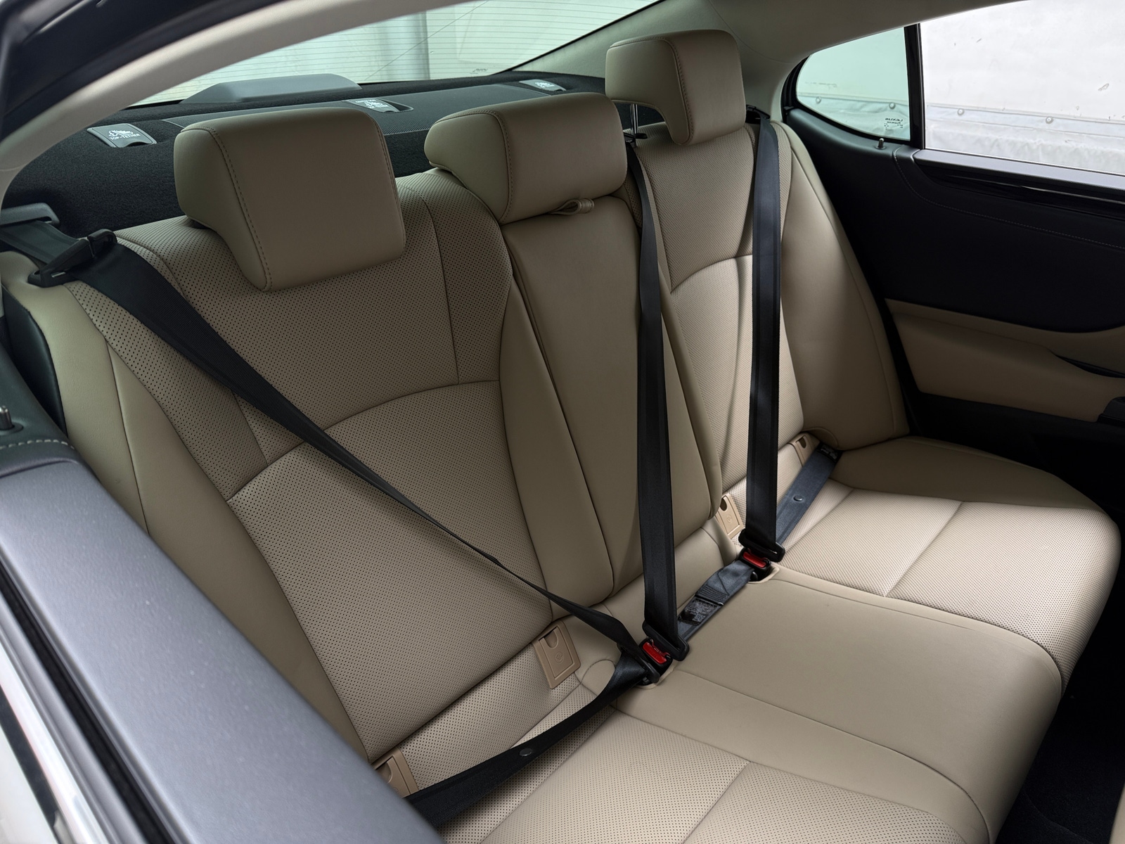 Thumbnail: 2020 Lexus ES - 5