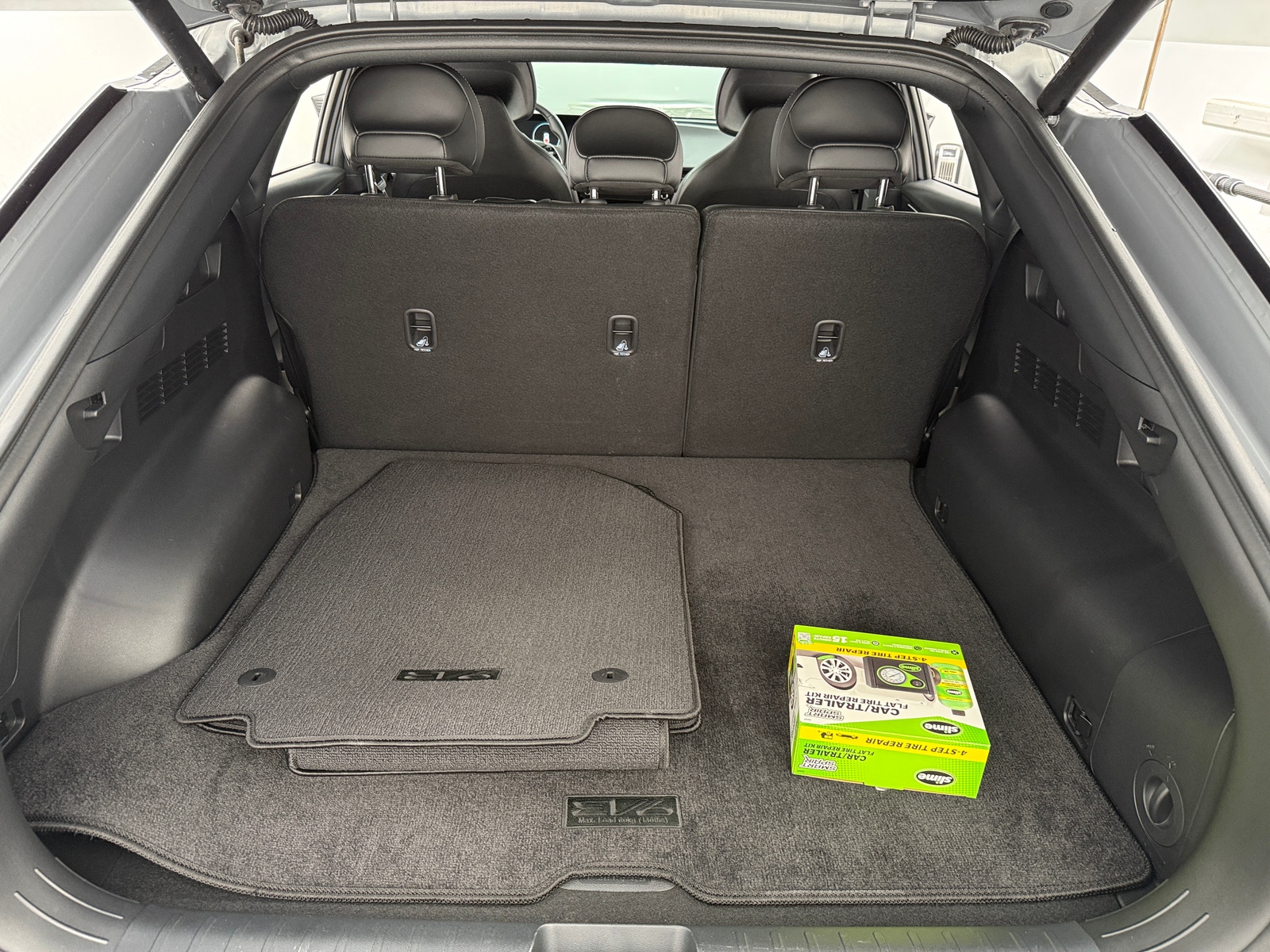 Thumbnail: 2023 Kia EV6 - 6