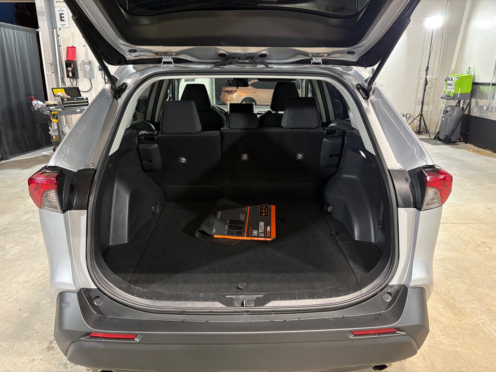 Thumbnail: 2024 Toyota RAV4 - 7