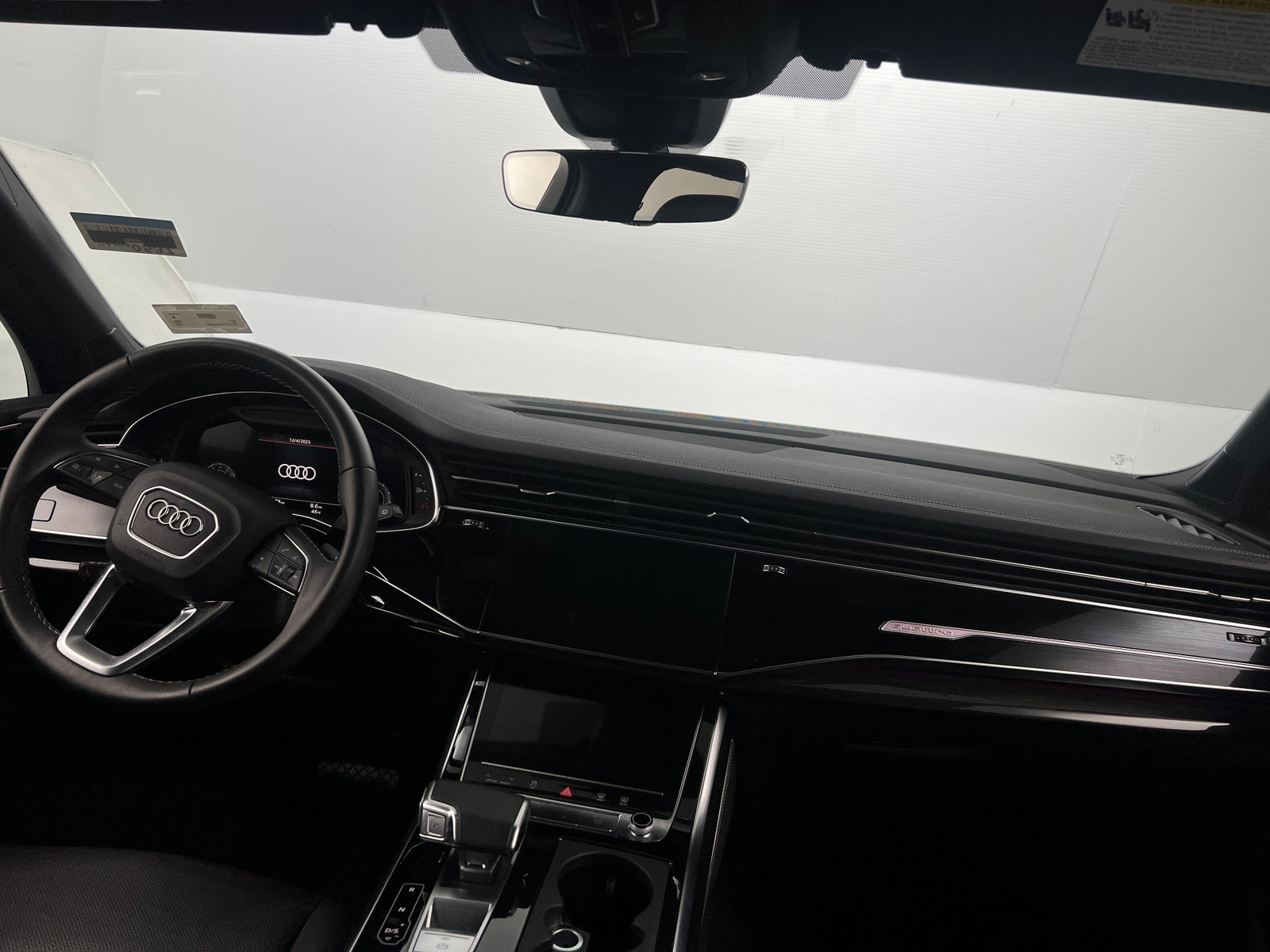 Thumbnail: 2025 Audi Q7 - 2