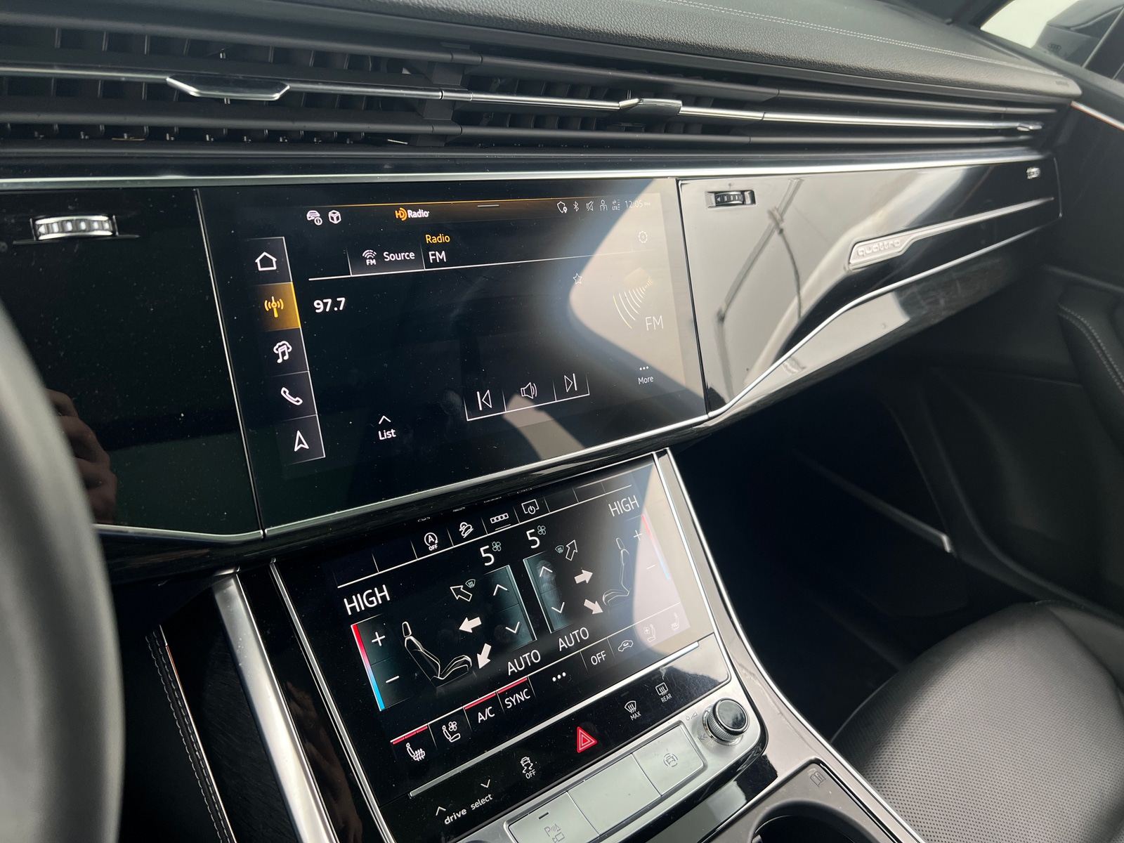 Thumbnail: 2025 Audi Q7 - 3