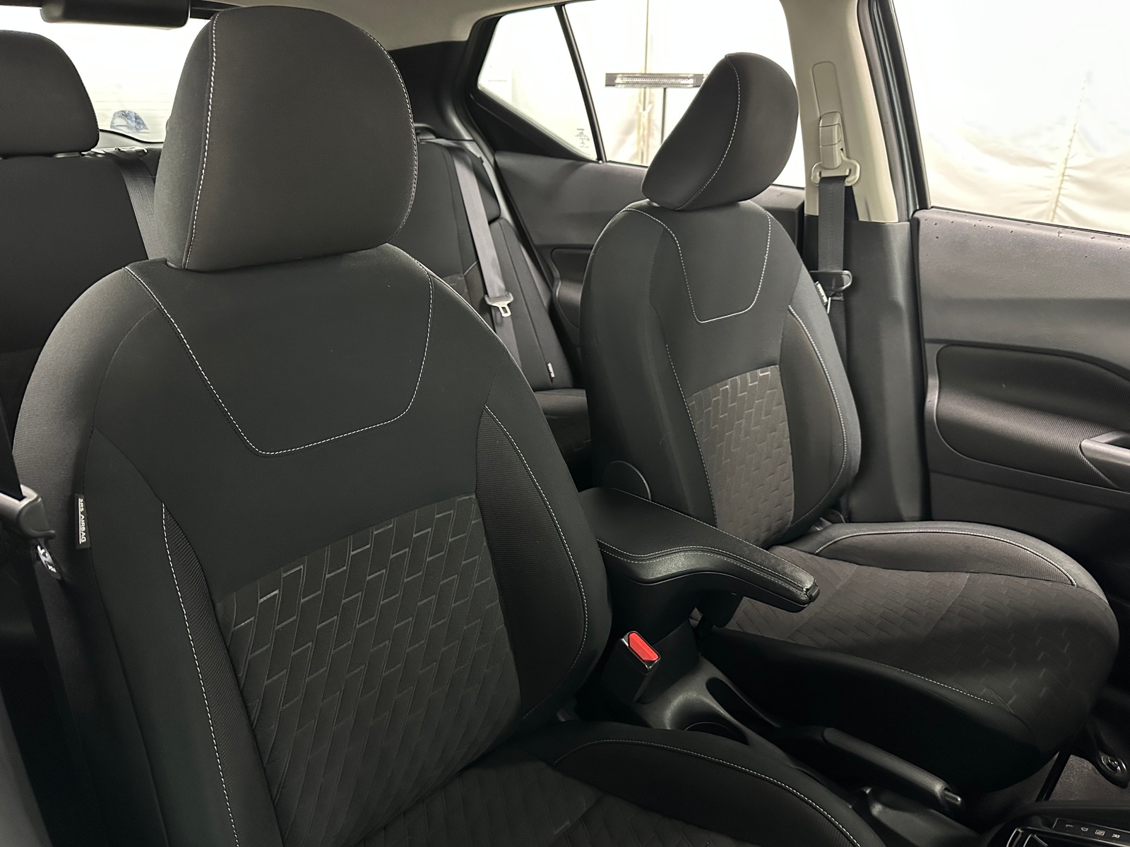 Thumbnail: 2022 Nissan Kicks - 2