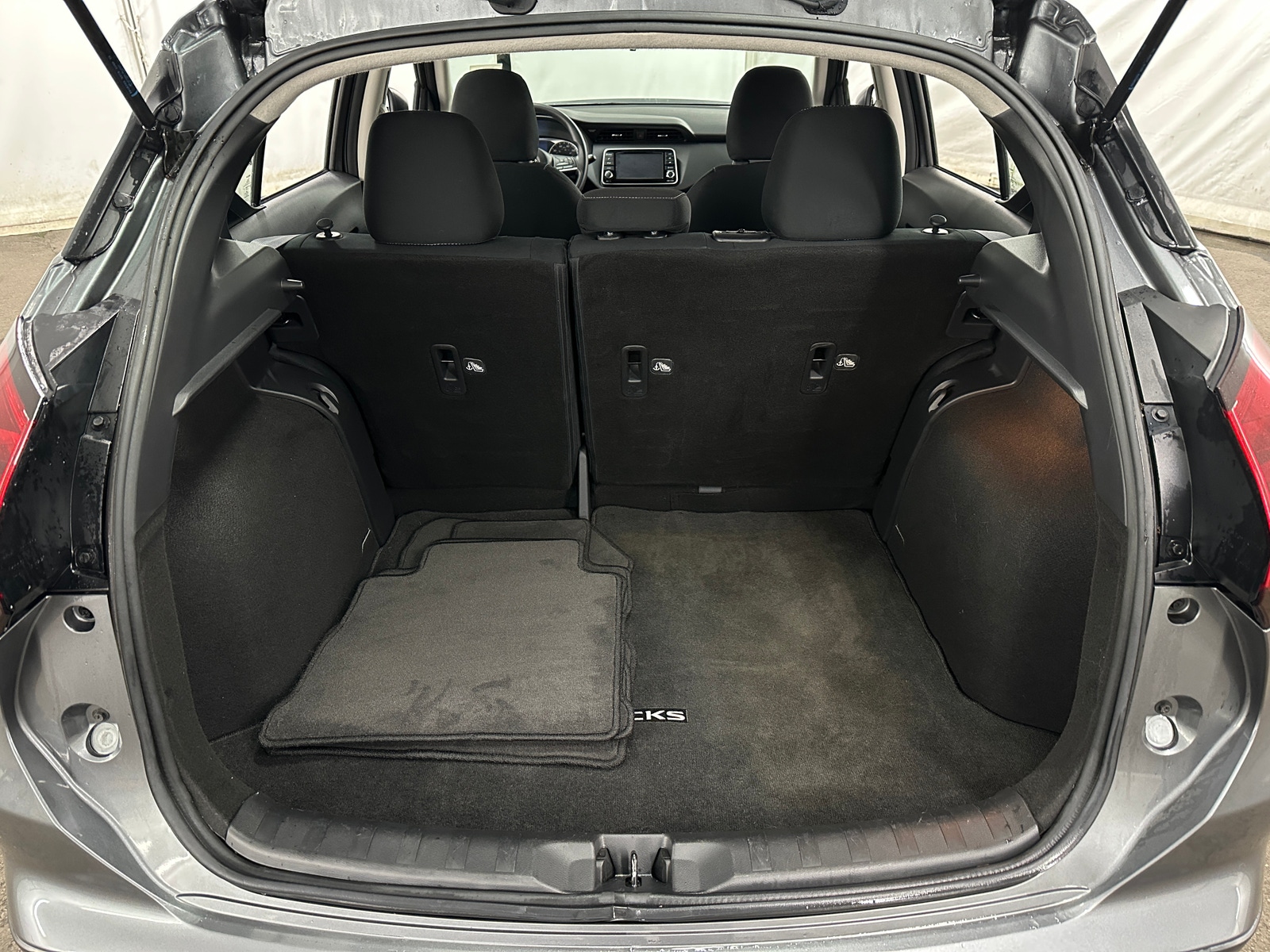 Thumbnail: 2022 Nissan Kicks - 7