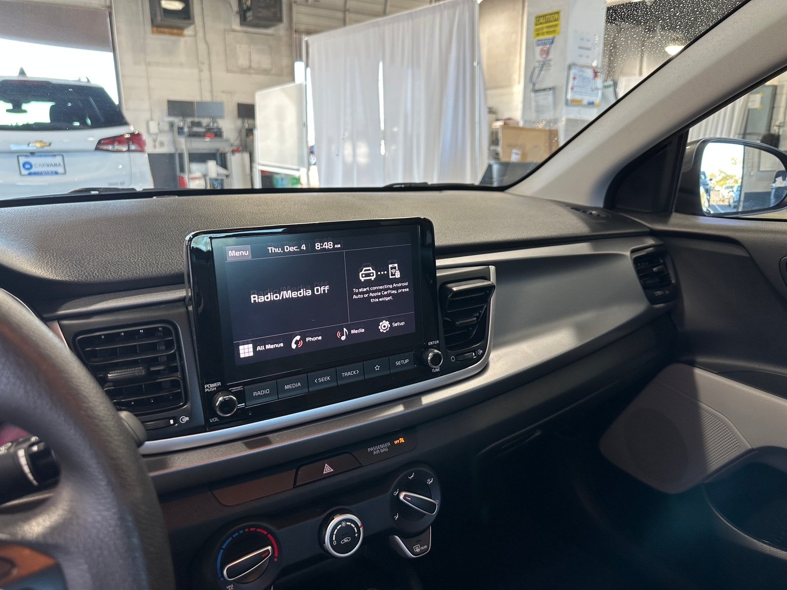 Thumbnail: 2023 Kia Rio - 4