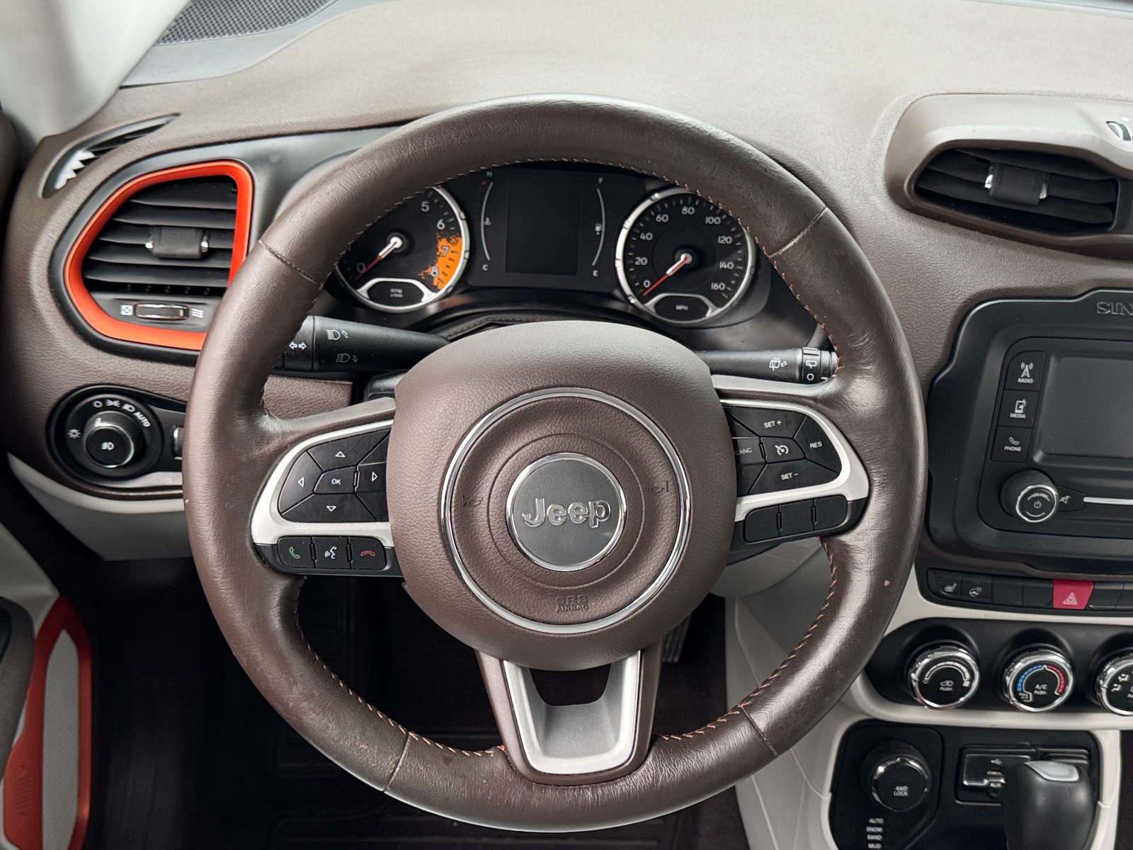 Thumbnail: 2016 Jeep Renegade - 5